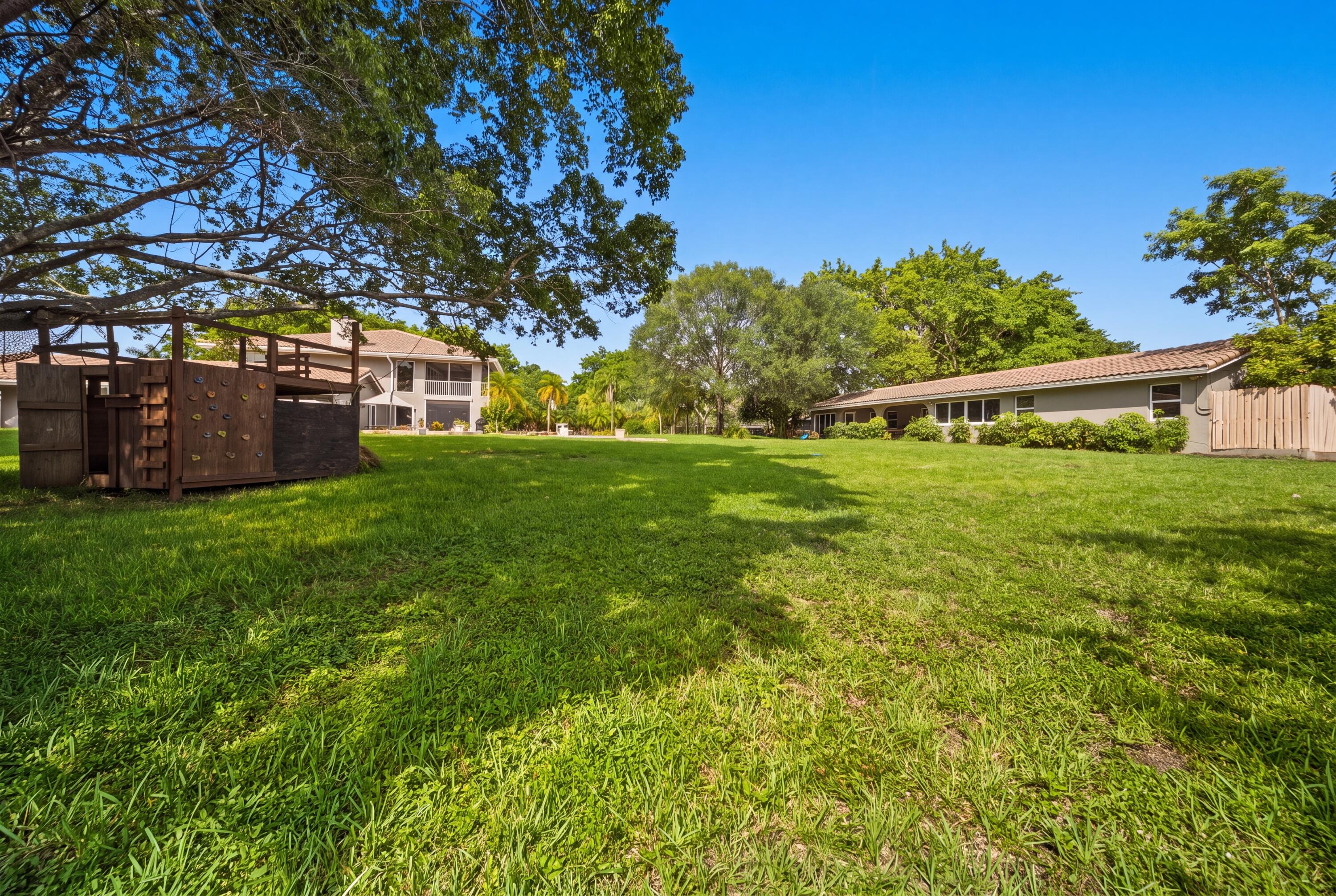 4351 NW 101ST, Coral Springs FL 33065
