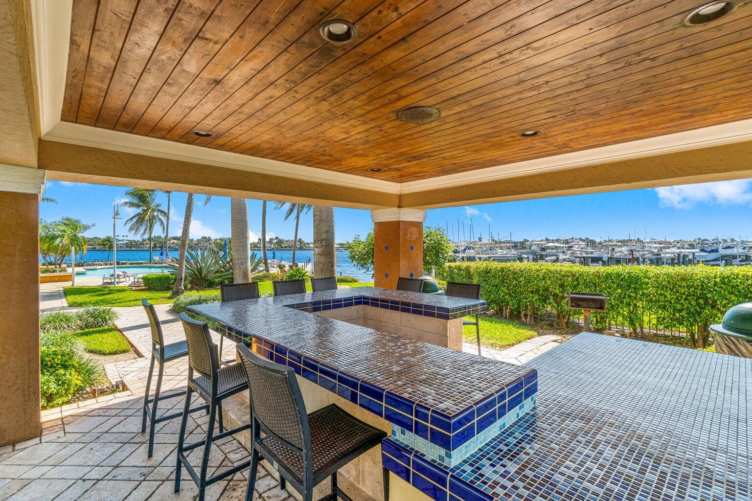 135 Yacht Club #305, Hypoluxo FL 33462