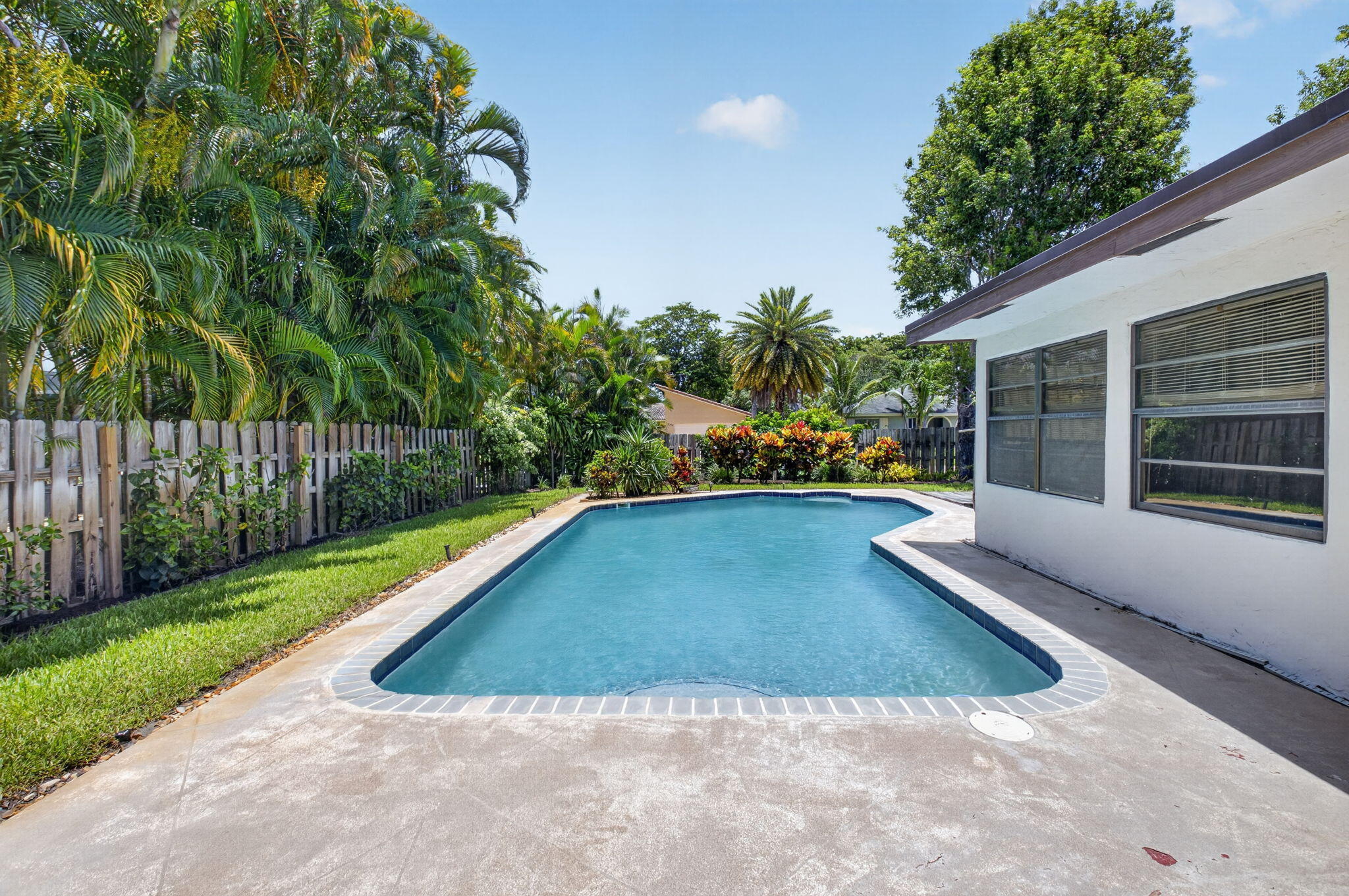 17667 Pine Needle, Boca Raton FL 33487