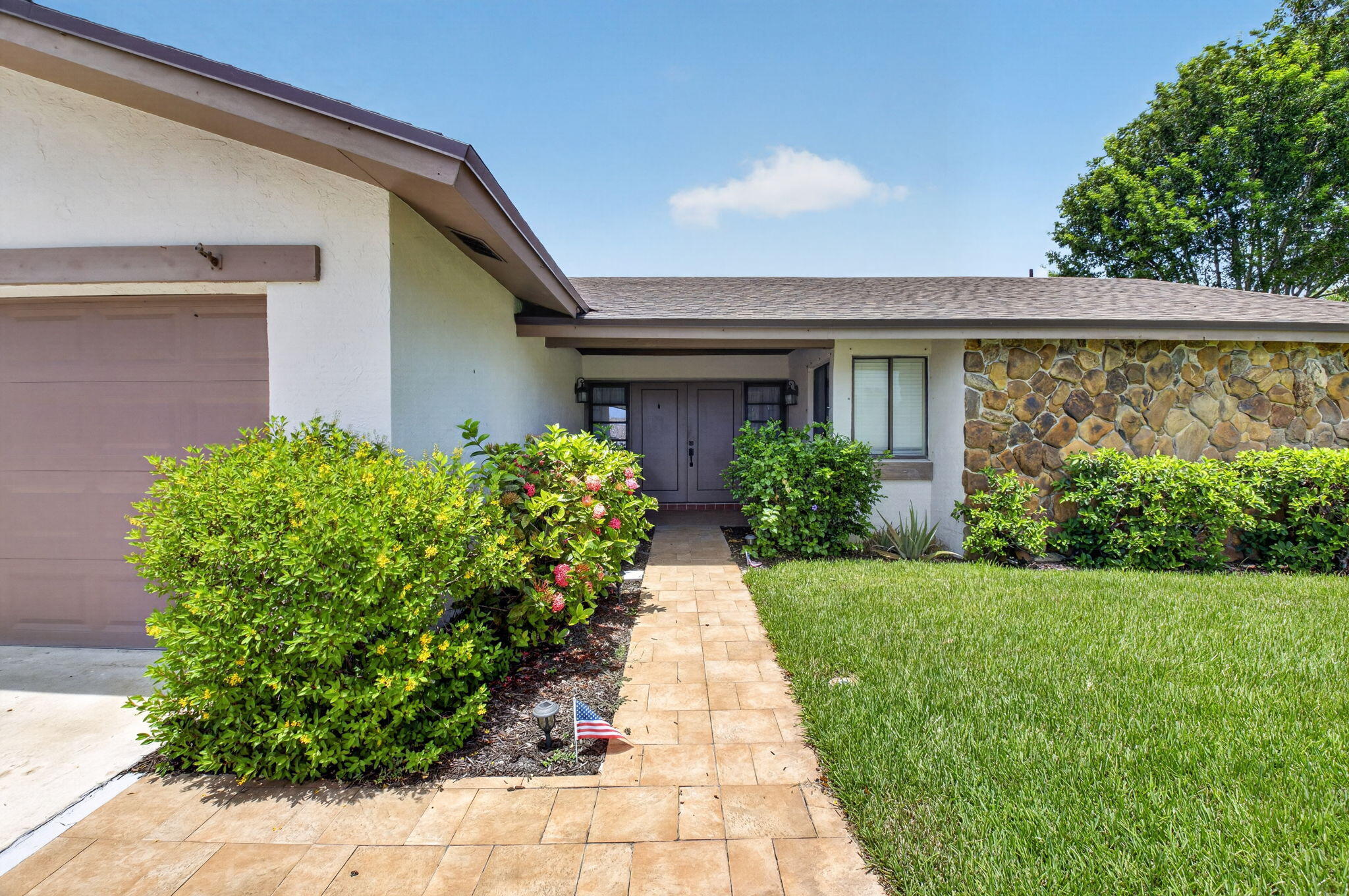 17667 Pine Needle, Boca Raton FL 33487