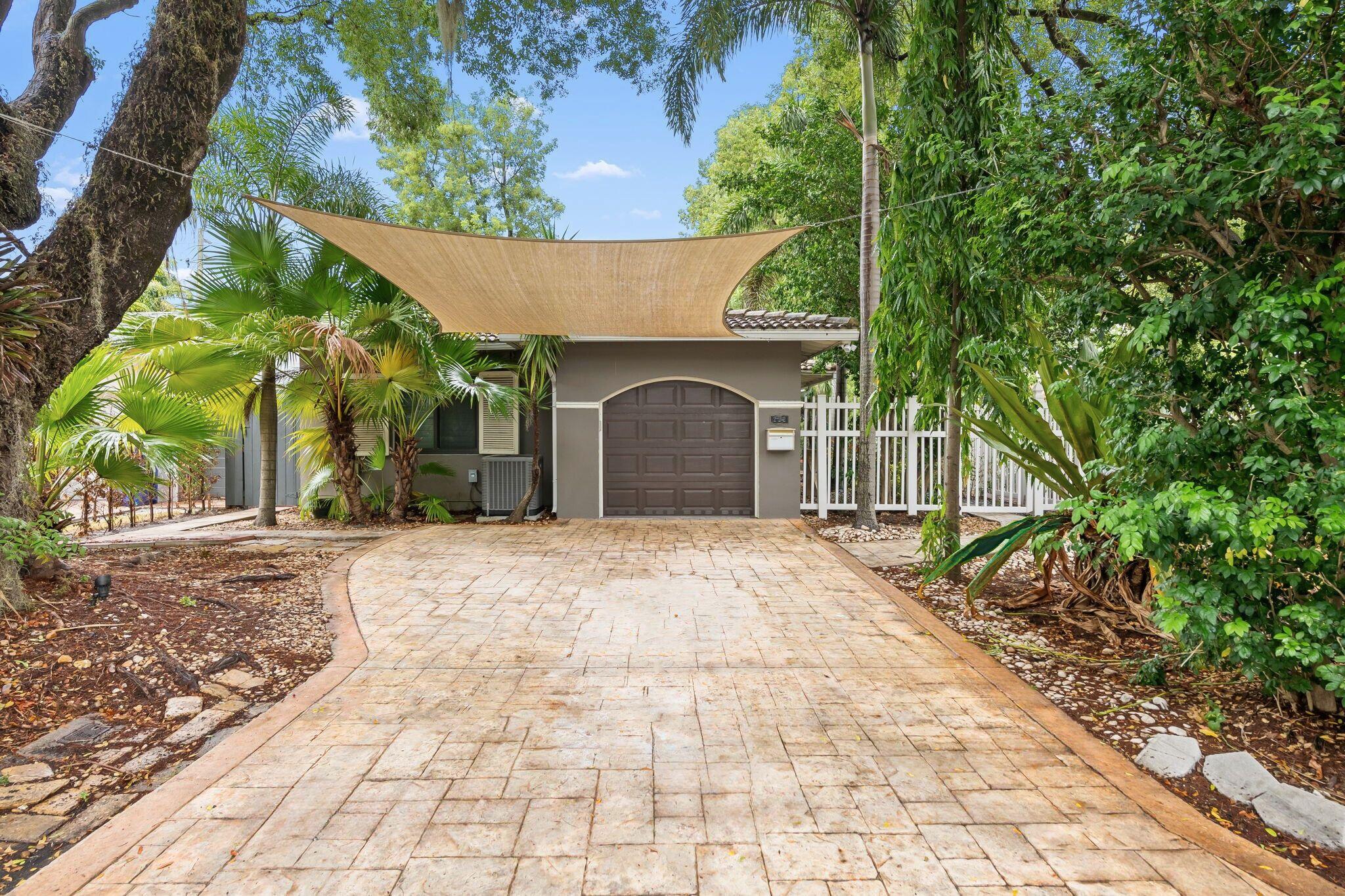222 SE 16th, Fort Lauderdale FL 33301