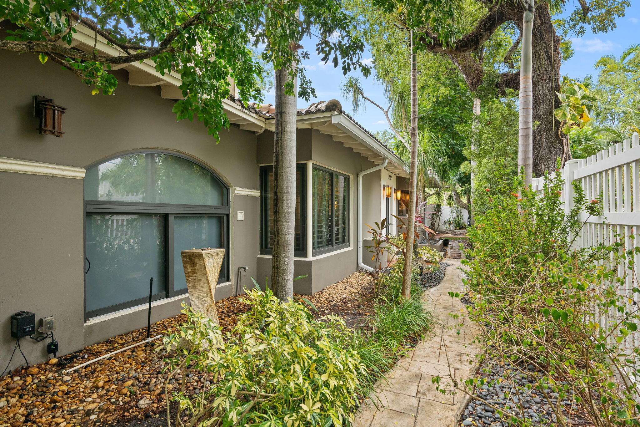 222 SE 16th, Fort Lauderdale FL 33301