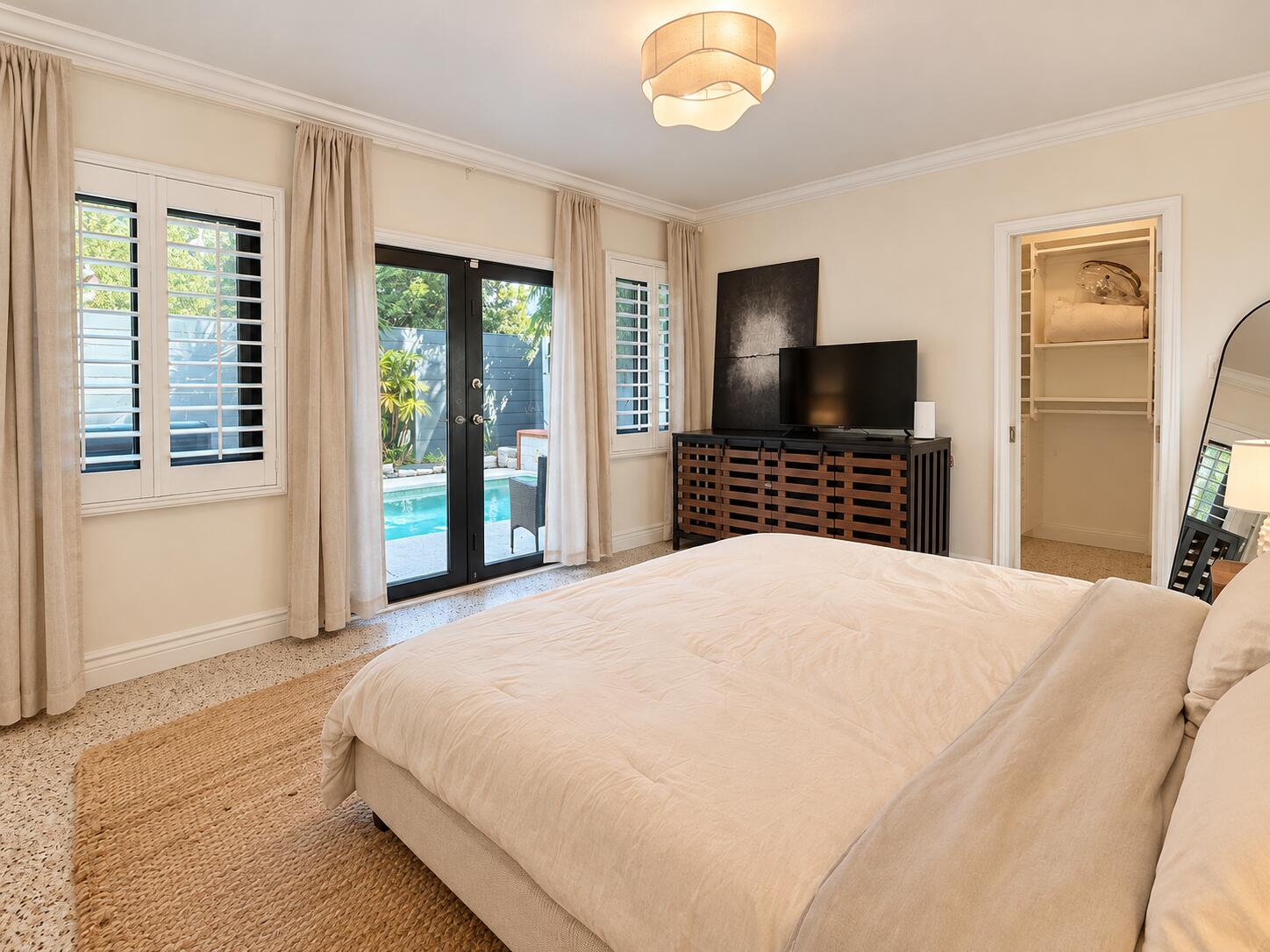 222 SE 16th, Fort Lauderdale FL 33301