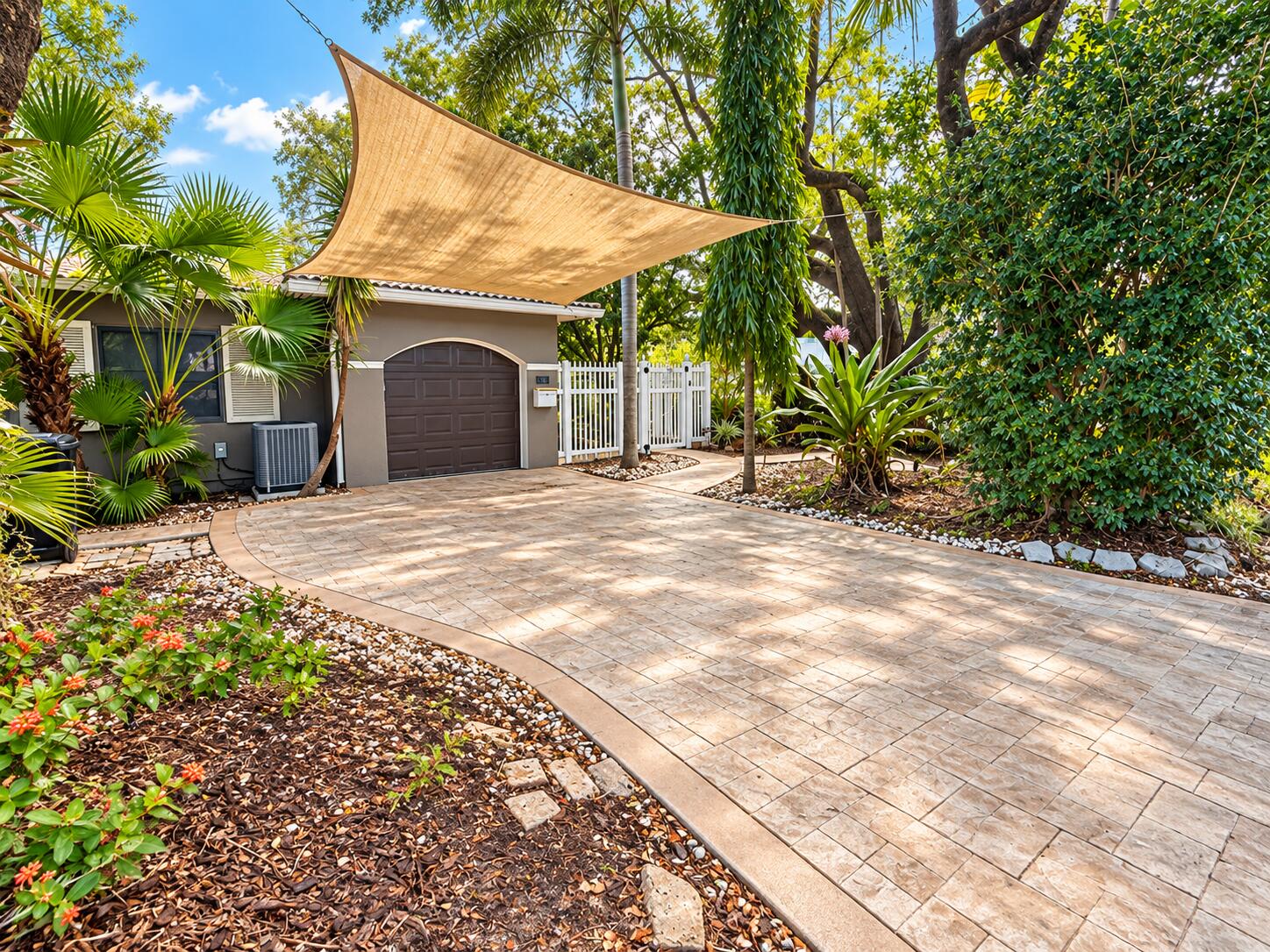 222 SE 16th, Fort Lauderdale FL 33301