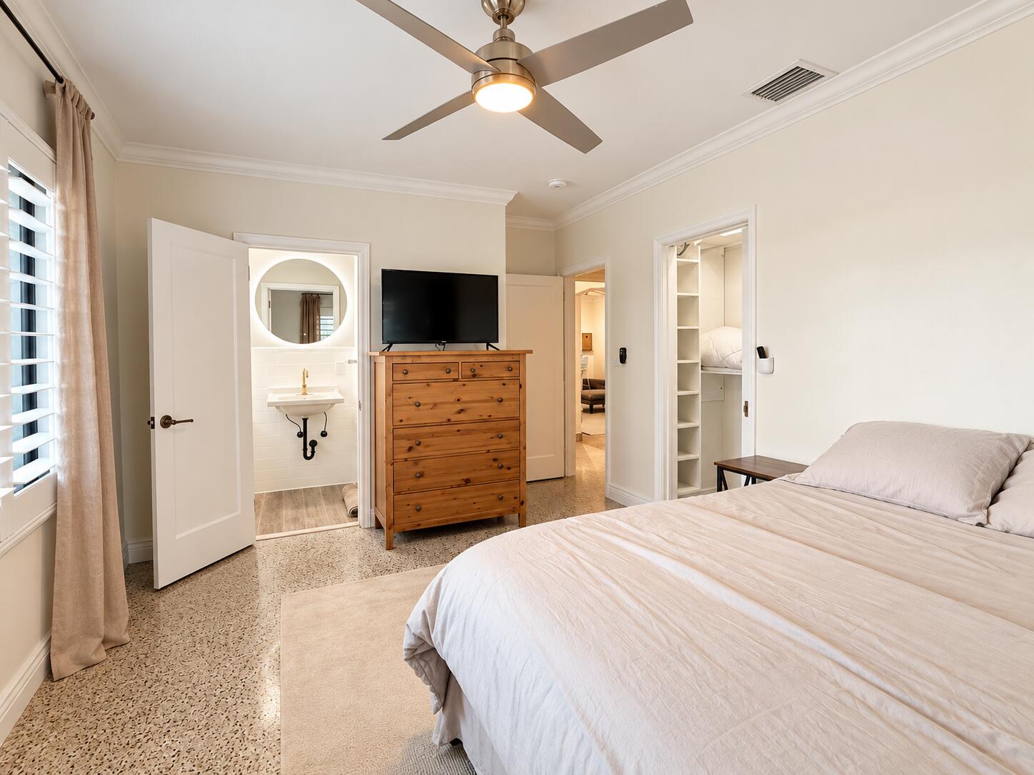 222 SE 16th, Fort Lauderdale FL 33301