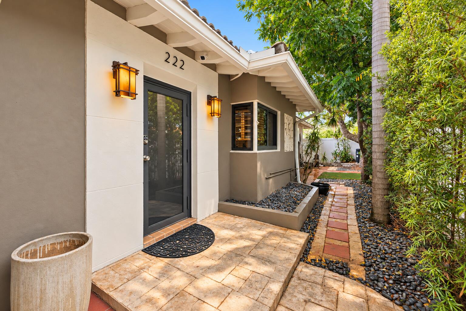 222 SE 16th, Fort Lauderdale FL 33301