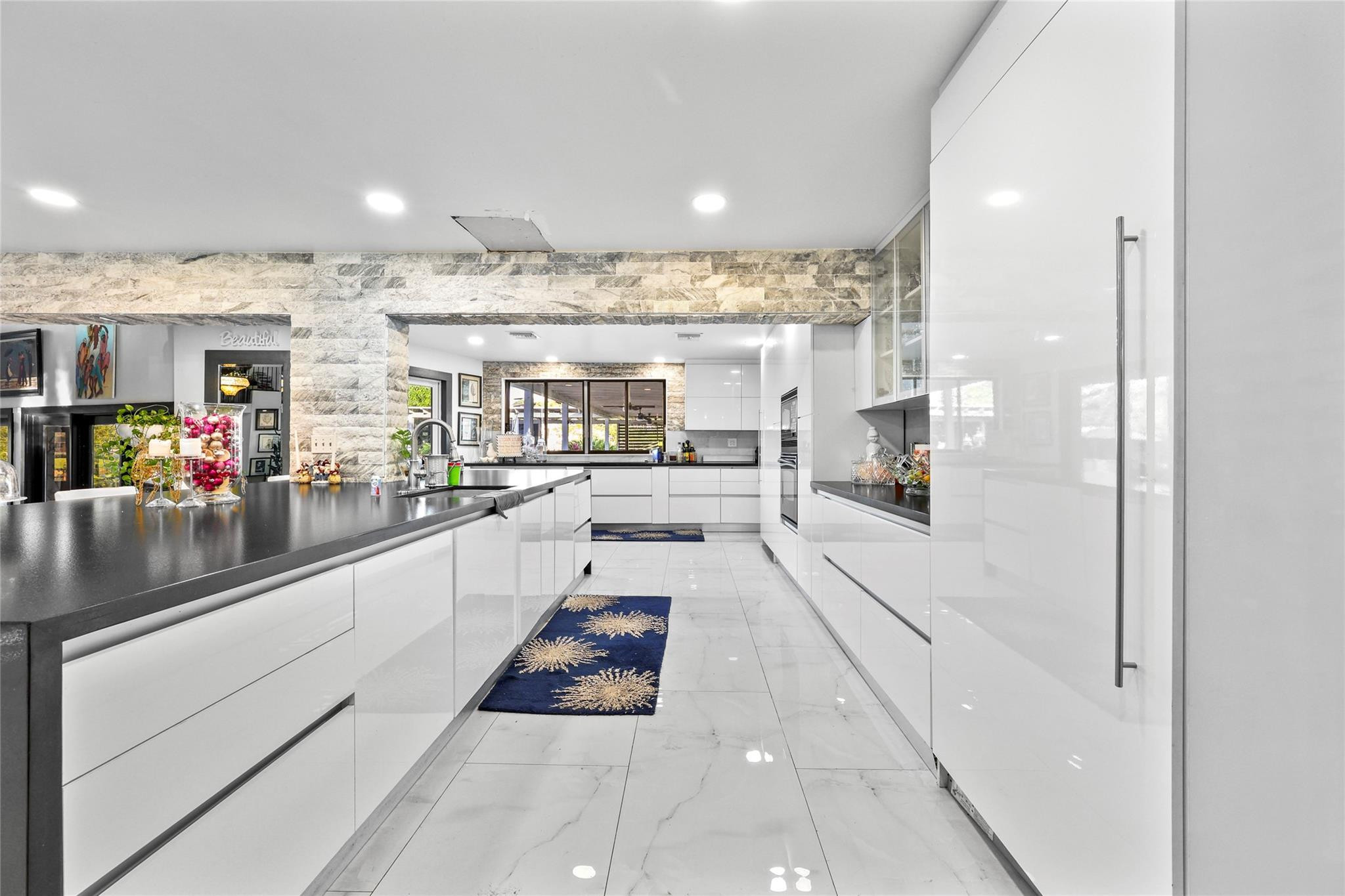 4131 NW 99TH, Coral Springs FL 33065