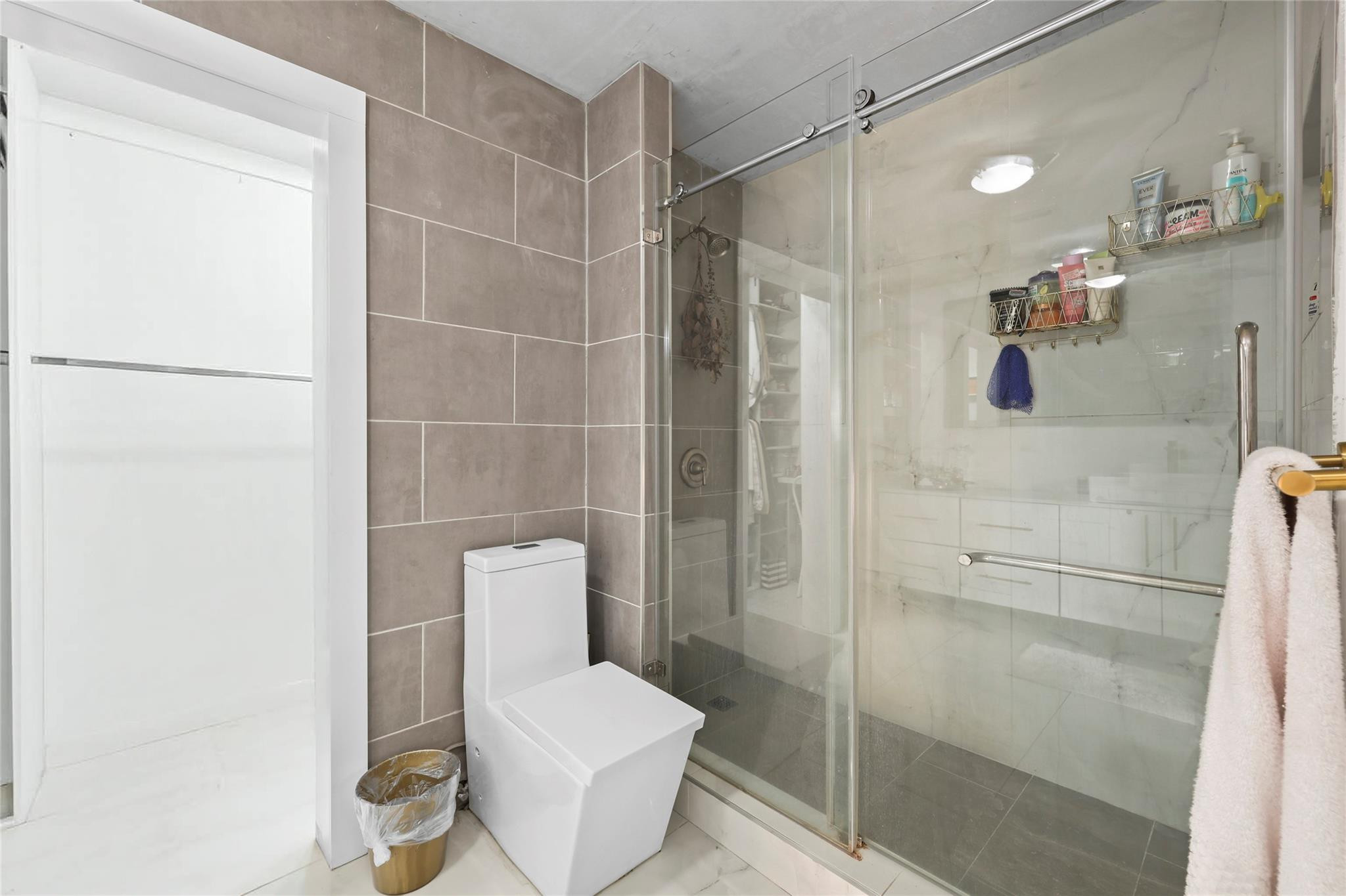 4131 NW 99TH, Coral Springs FL 33065