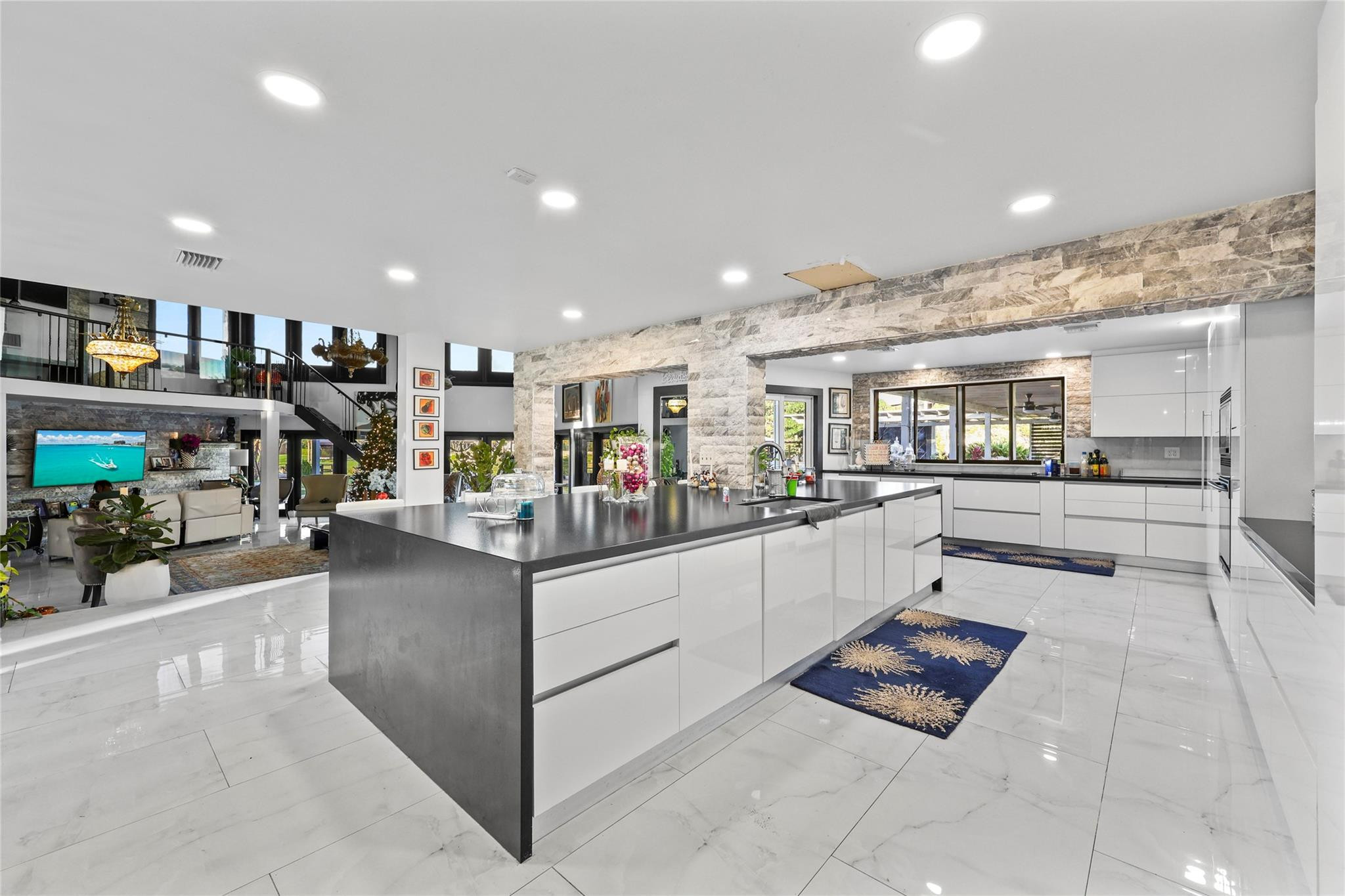 4131 NW 99TH, Coral Springs FL 33065
