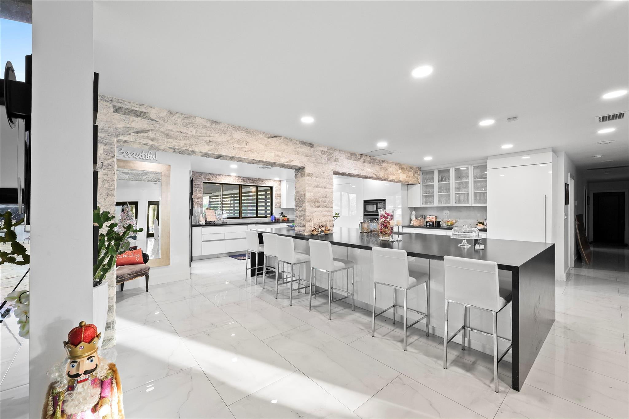 4131 NW 99TH, Coral Springs FL 33065