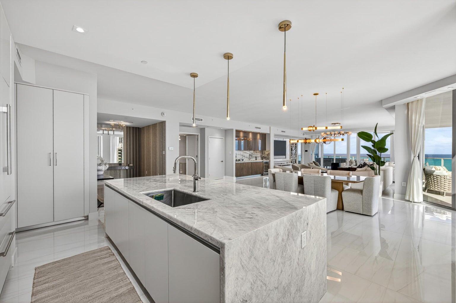 3100 N Ocean #H-PH3, Riviera Beach FL 33404
