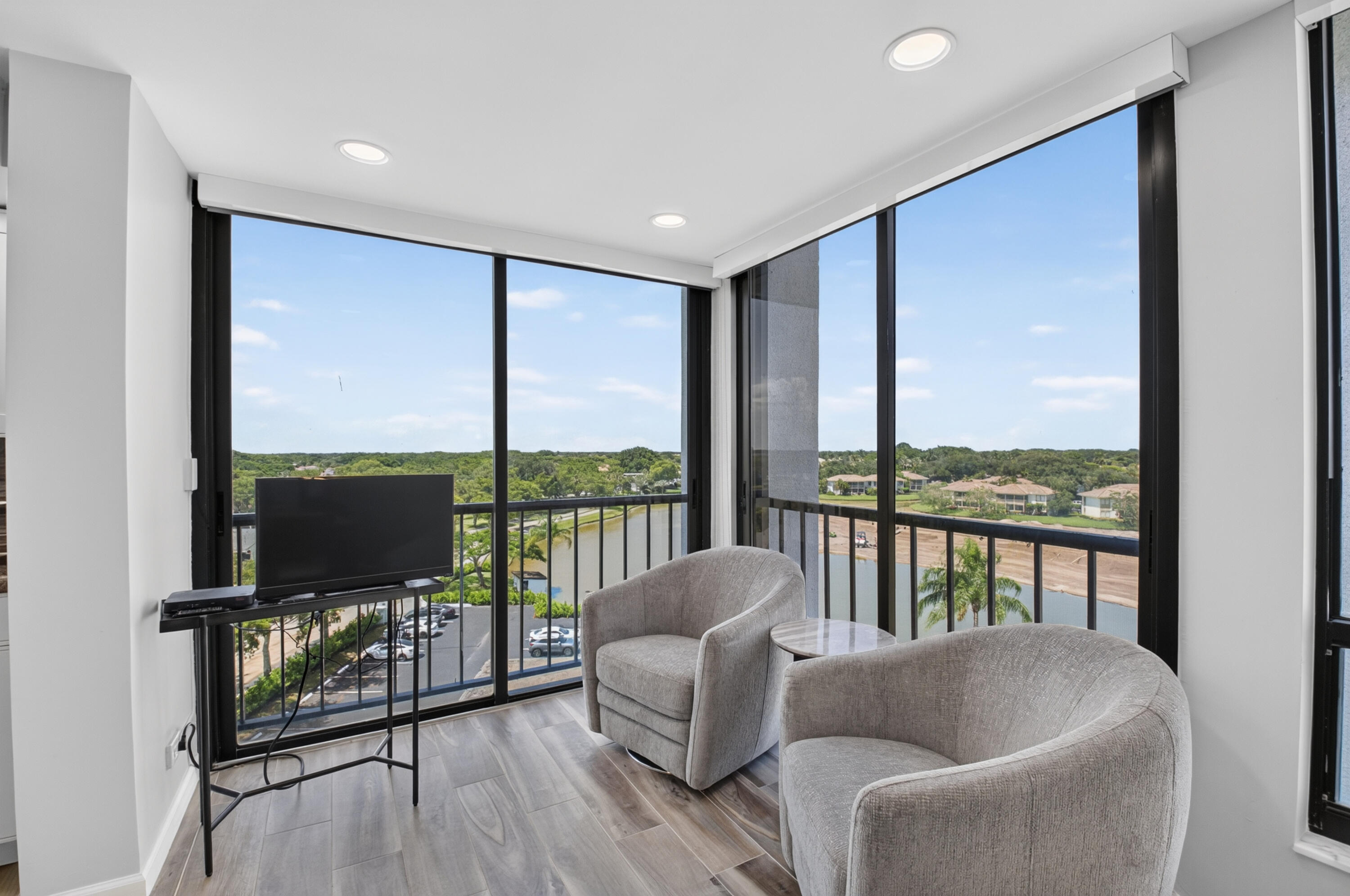 7738 Lakeside #371, Boca Raton FL 33434