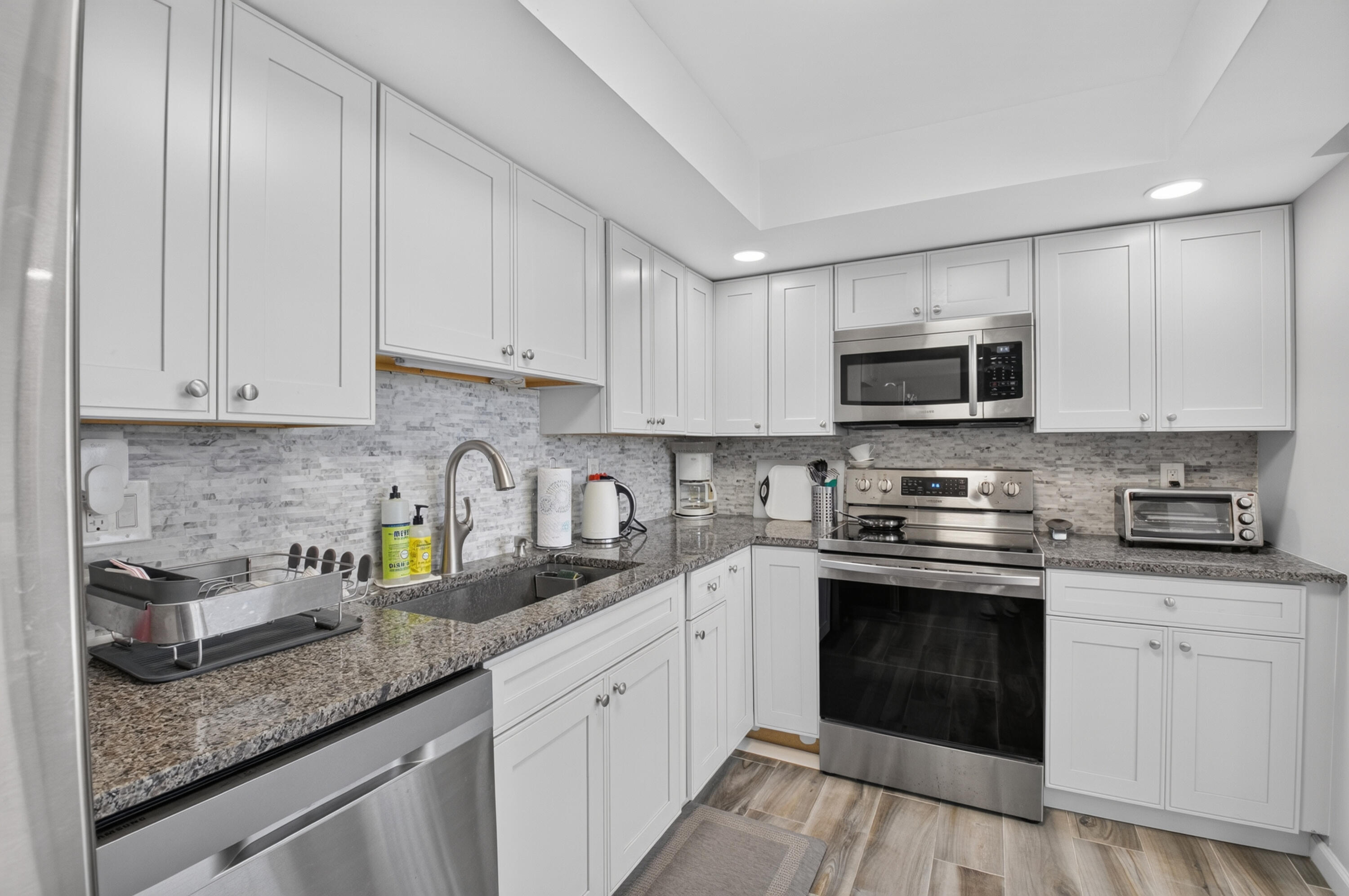 7738 Lakeside #371, Boca Raton FL 33434