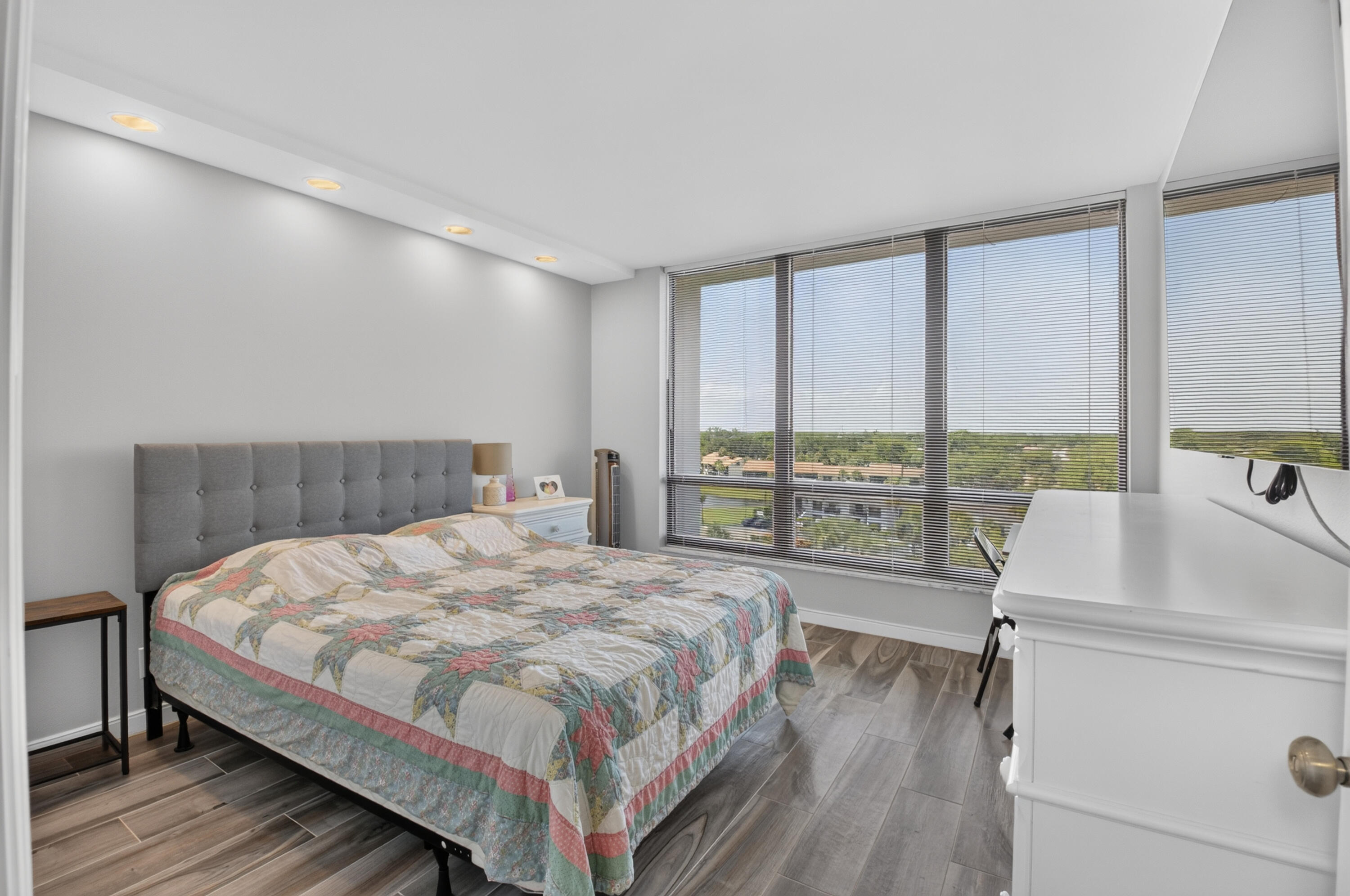 7738 Lakeside #371, Boca Raton FL 33434