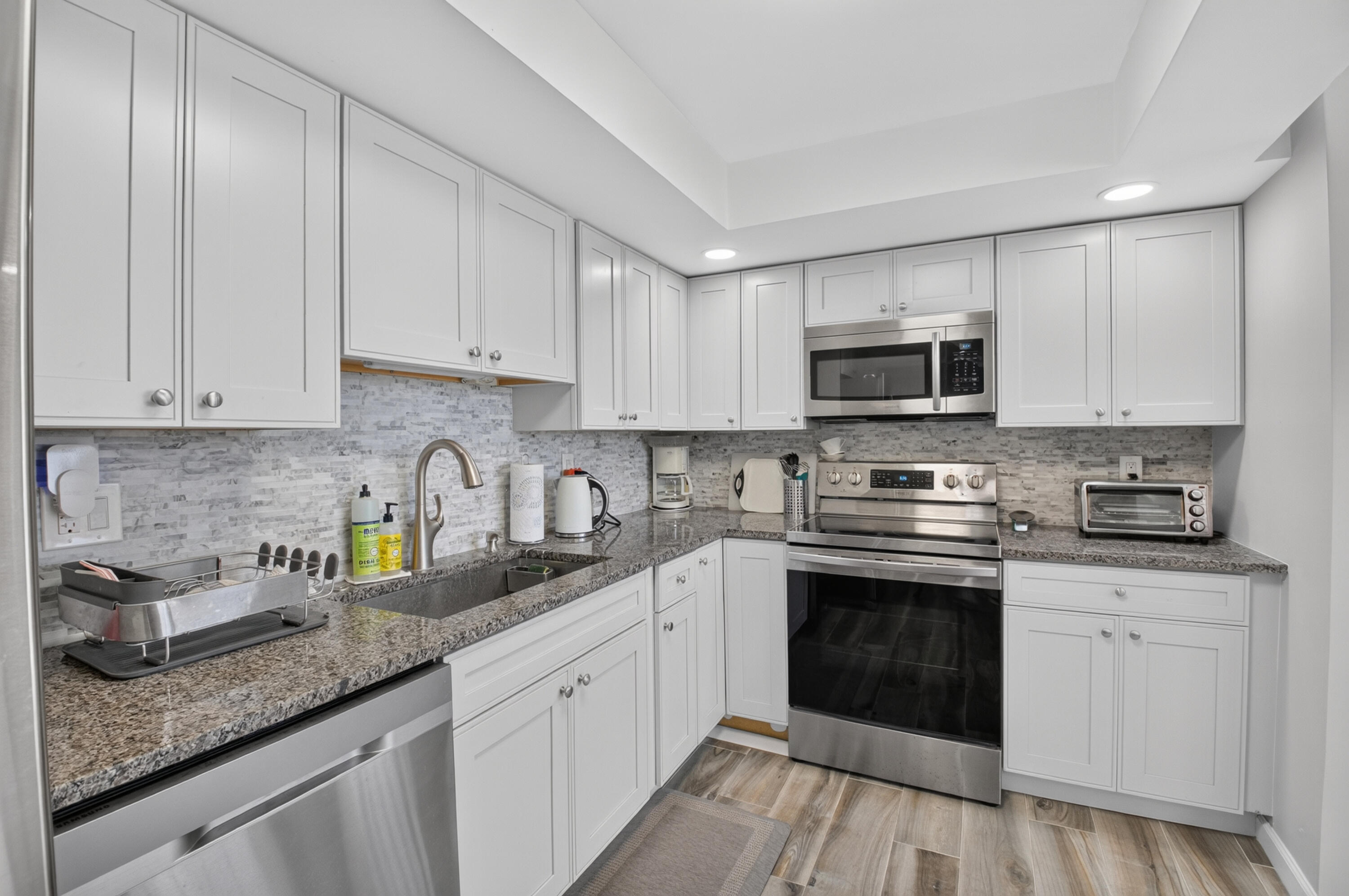 7738 Lakeside #371, Boca Raton FL 33434