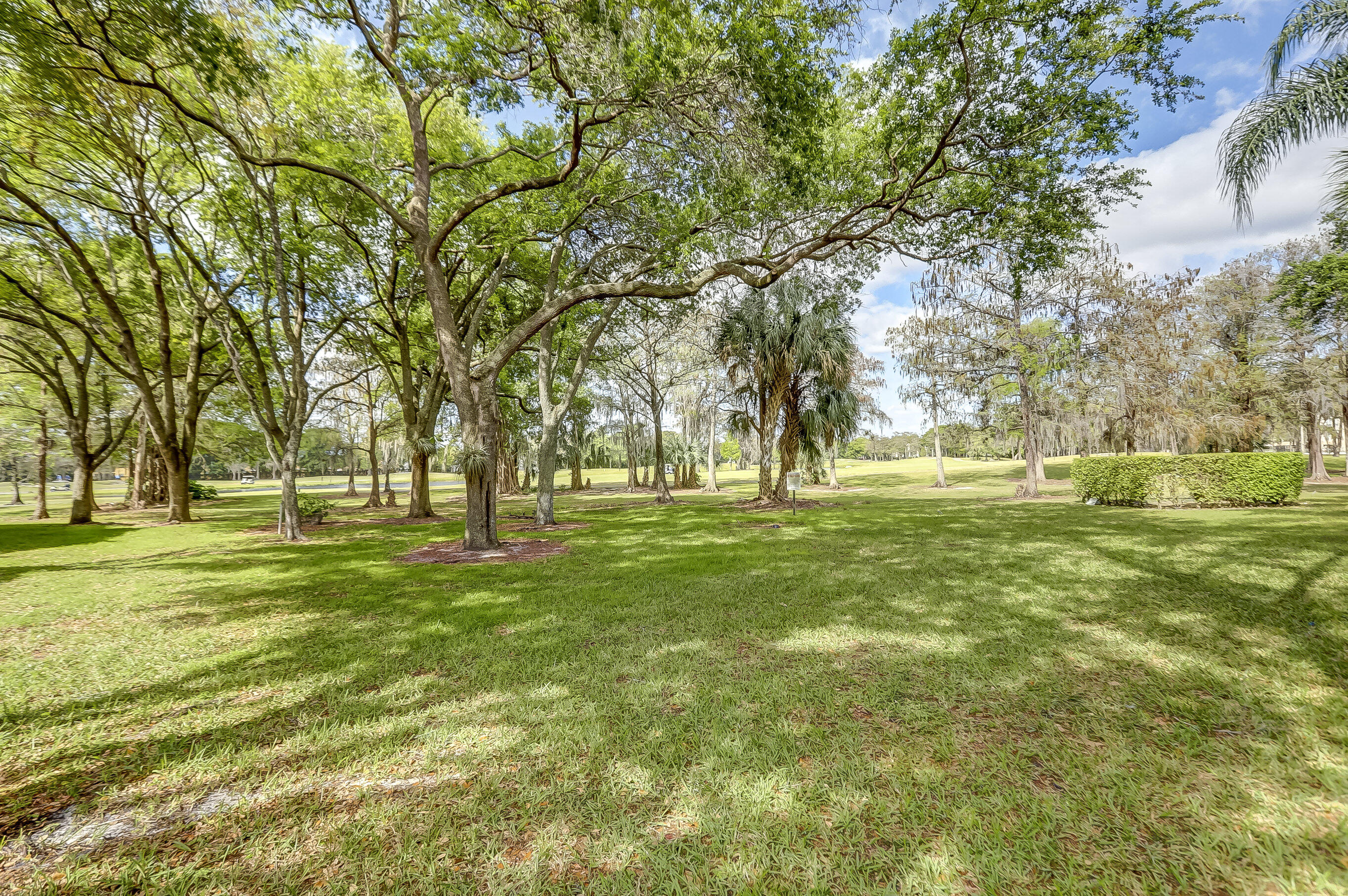 6751 N UNIVERSITY #302, Tamarac FL 33321