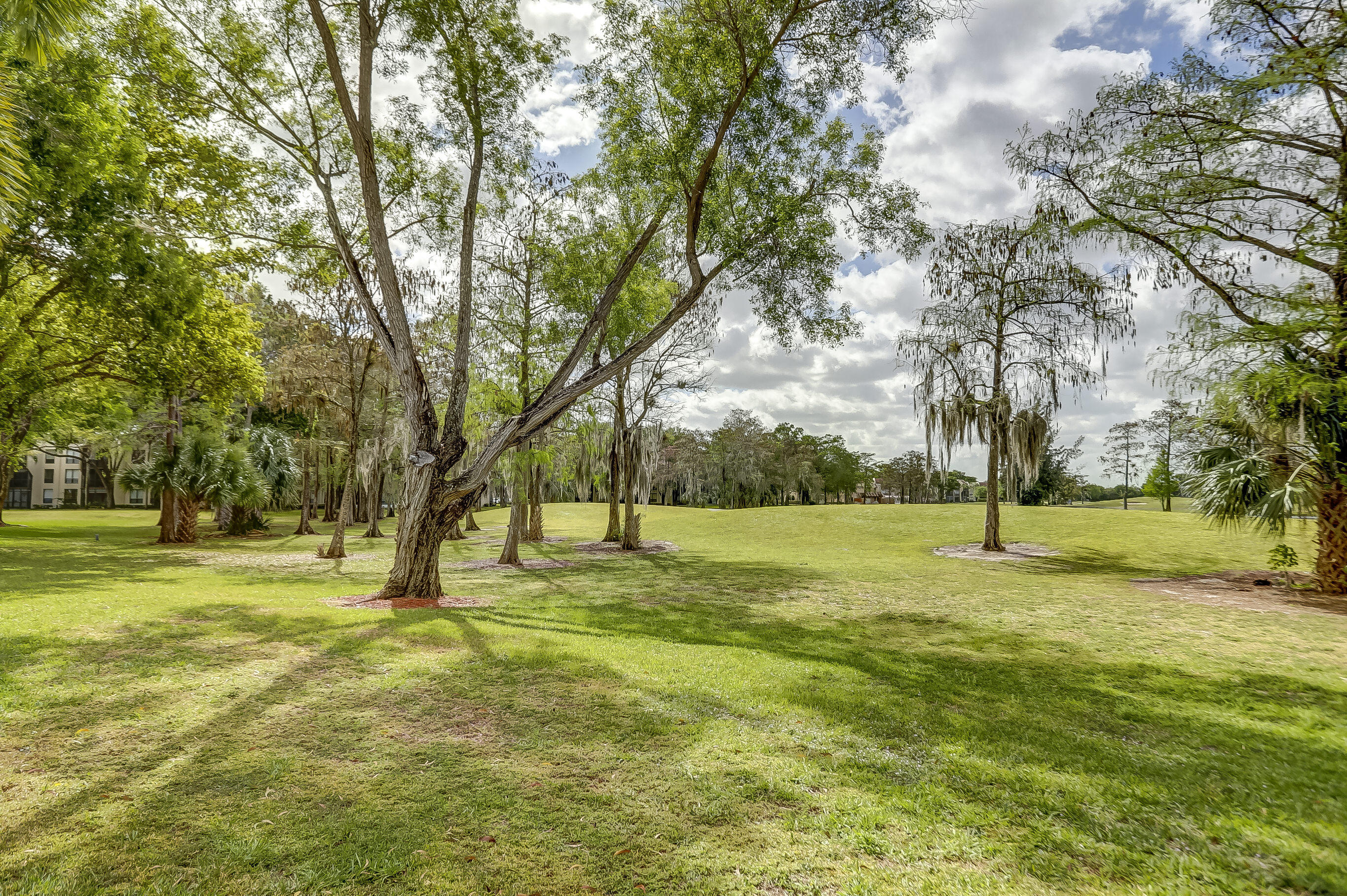 6751 N UNIVERSITY #302, Tamarac FL 33321