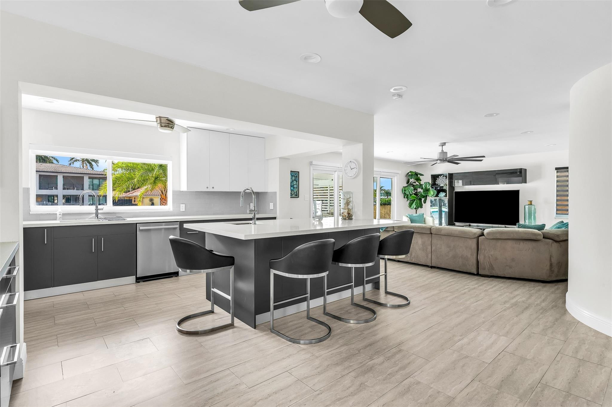 39 Castle Harbor Isle, Fort Lauderdale FL 33308