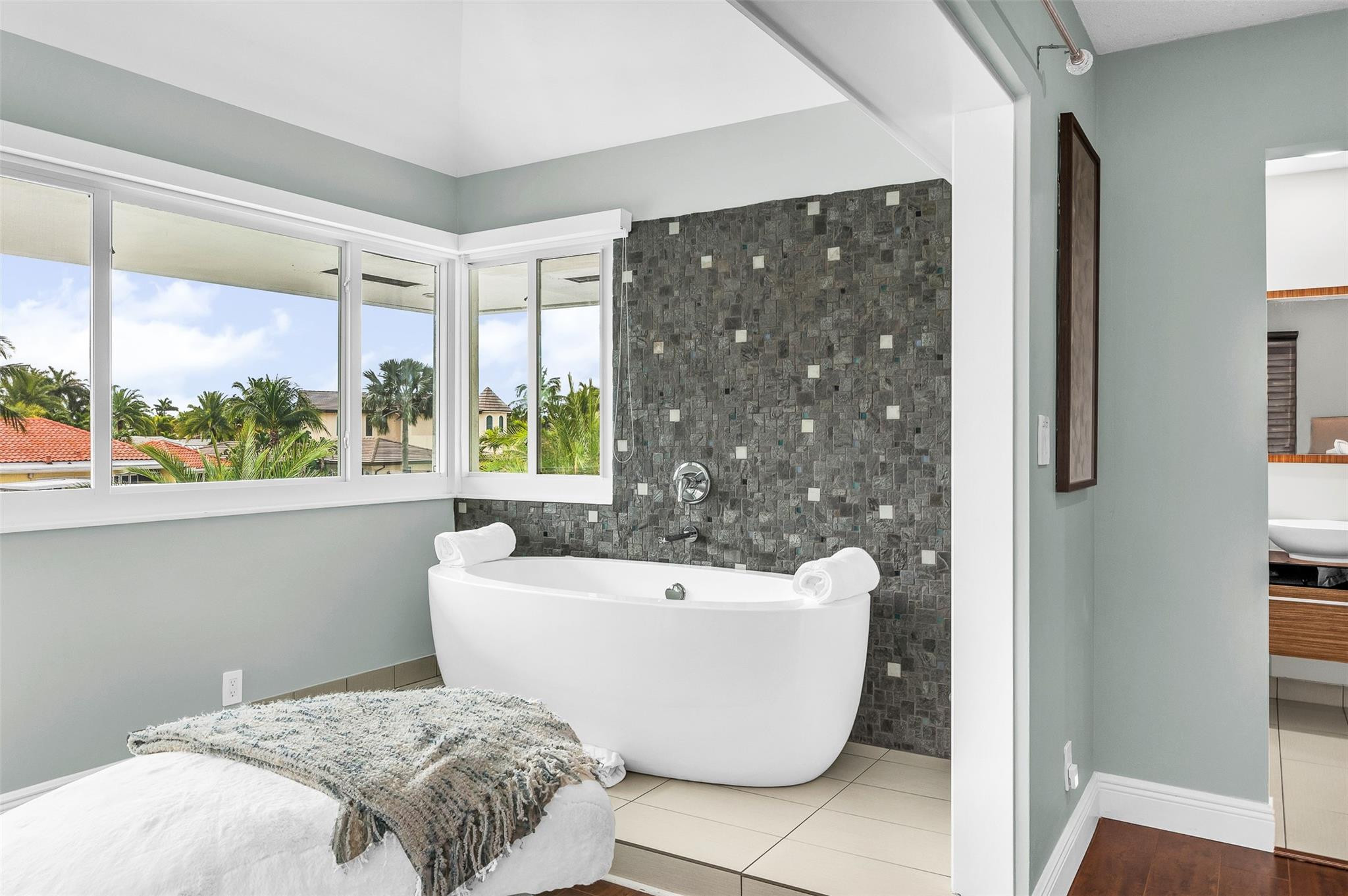 39 Castle Harbor Isle, Fort Lauderdale FL 33308