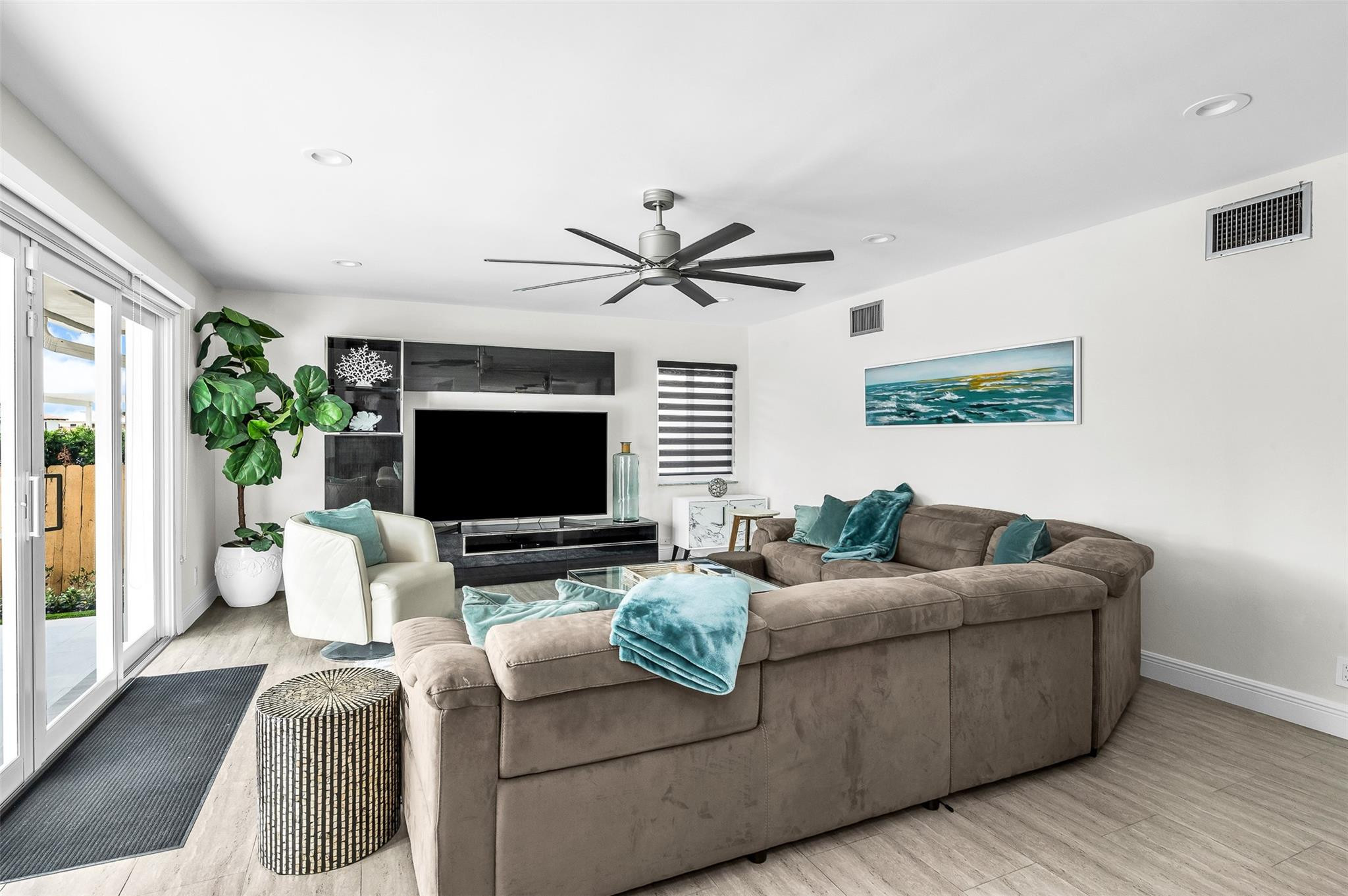 39 Castle Harbor Isle, Fort Lauderdale FL 33308