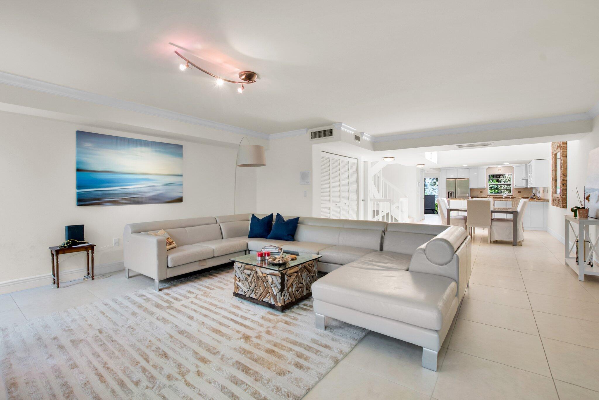 1222 Hillsboro Mile #11, Hillsboro Beach FL 33062