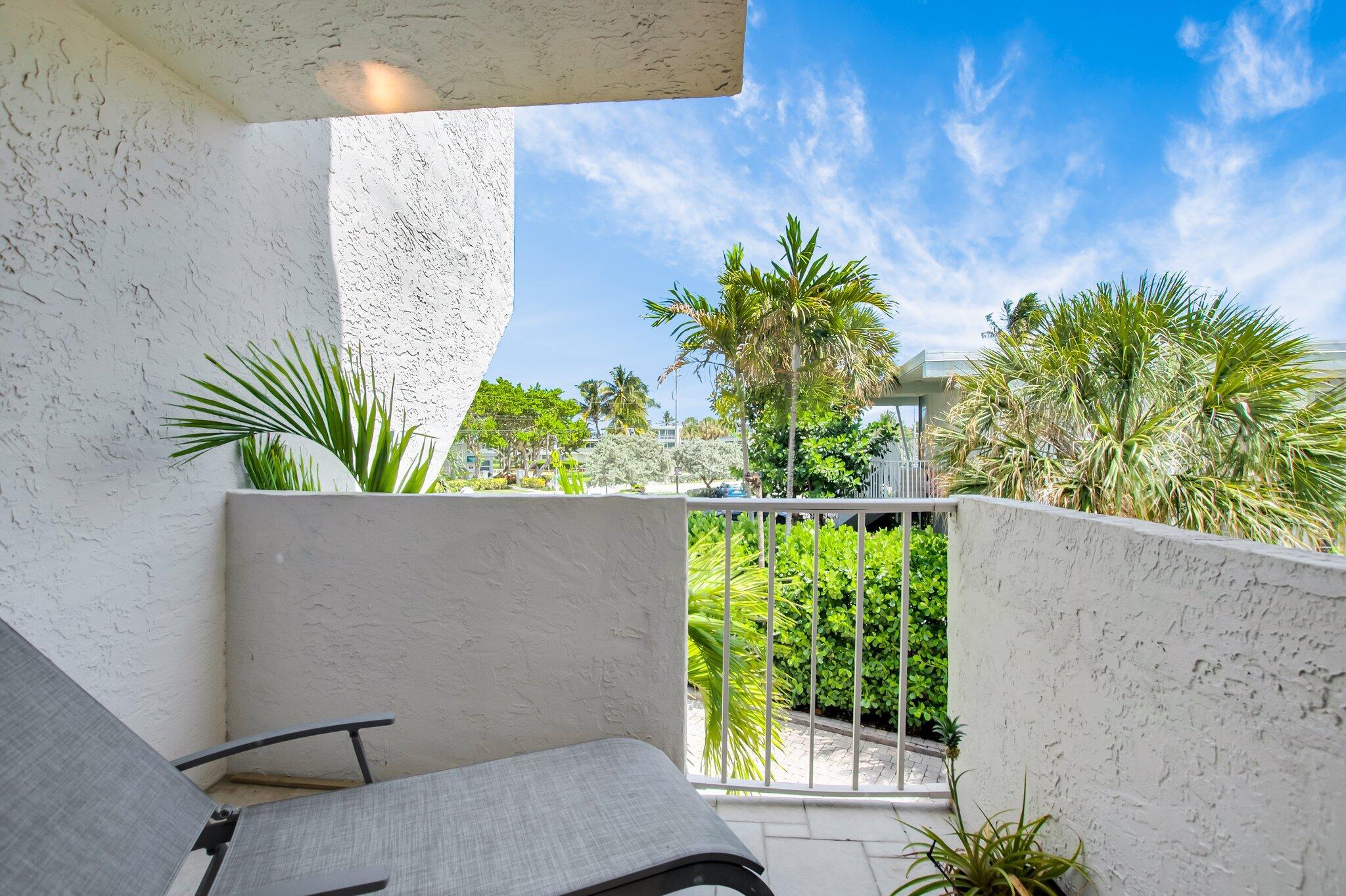 1222 Hillsboro Mile #11, Hillsboro Beach FL 33062
