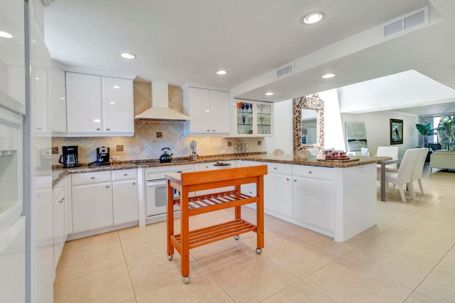 1222 Hillsboro Mile #11, Hillsboro Beach FL 33062