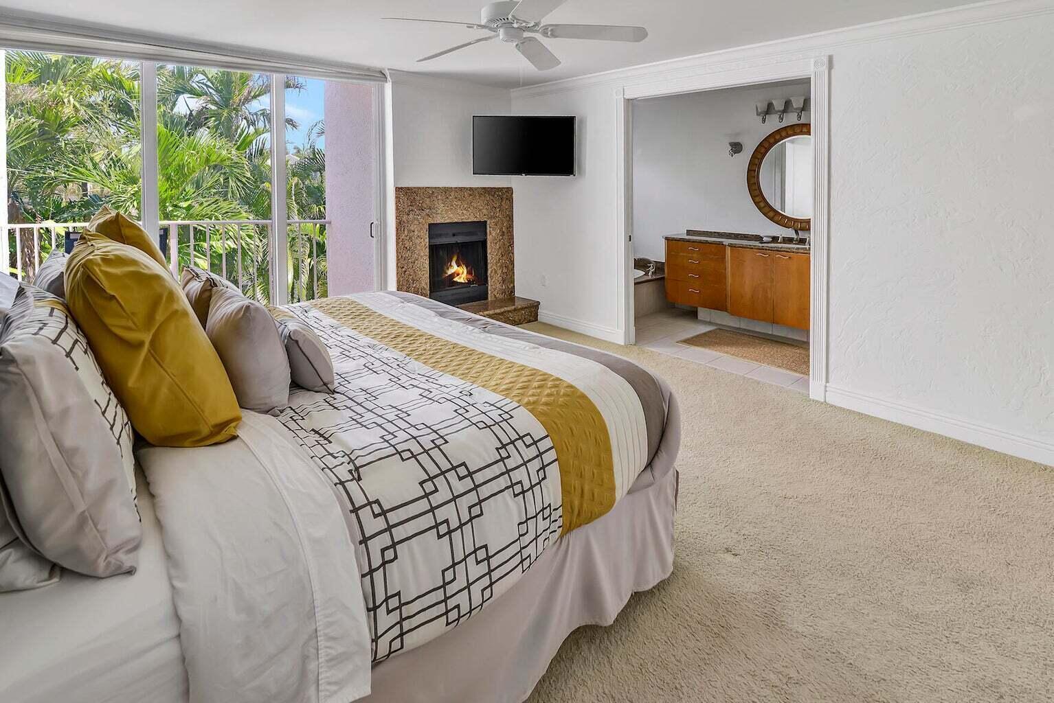 1222 Hillsboro Mile #11, Hillsboro Beach FL 33062