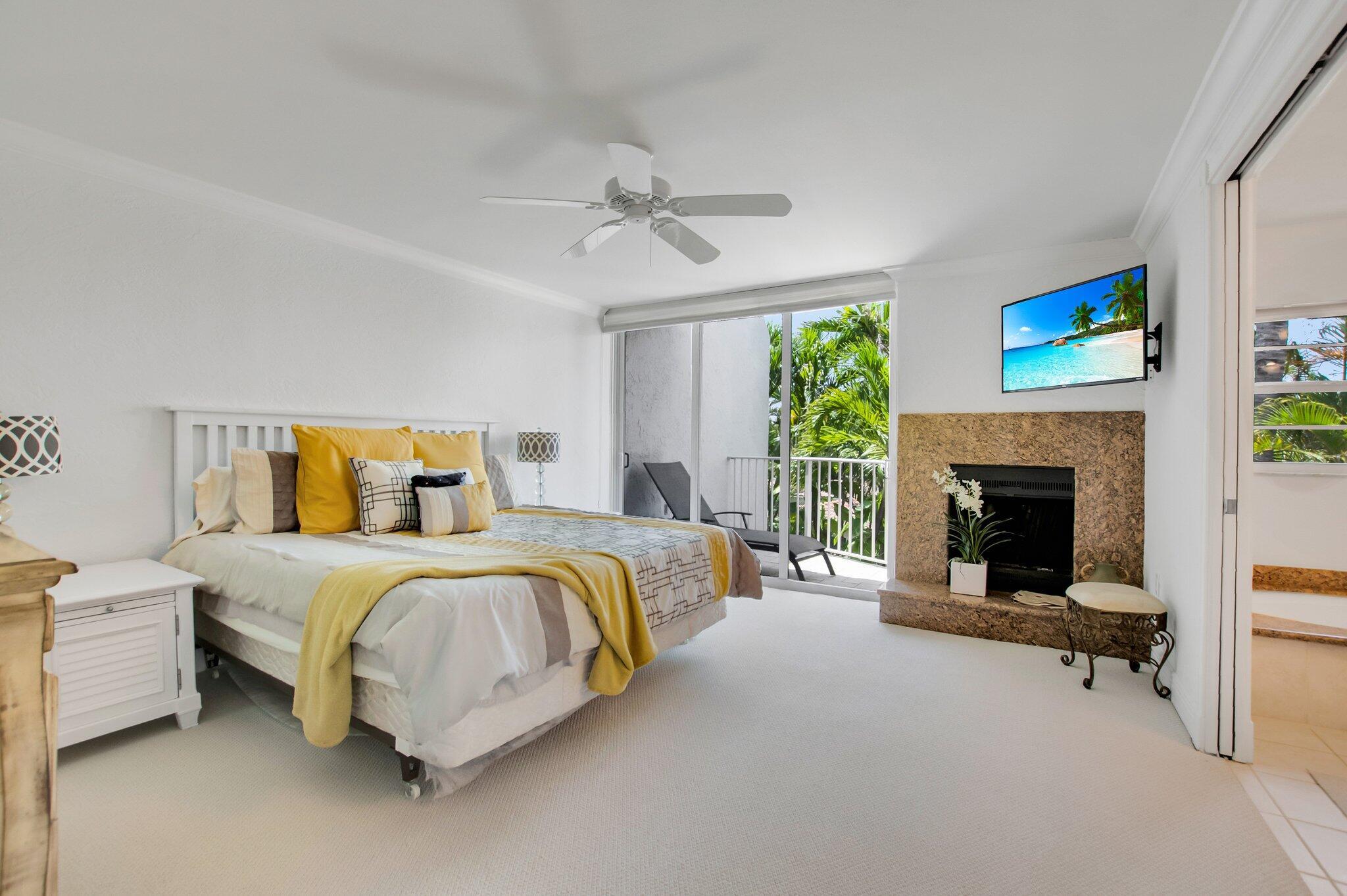 1222 Hillsboro Mile #11, Hillsboro Beach FL 33062