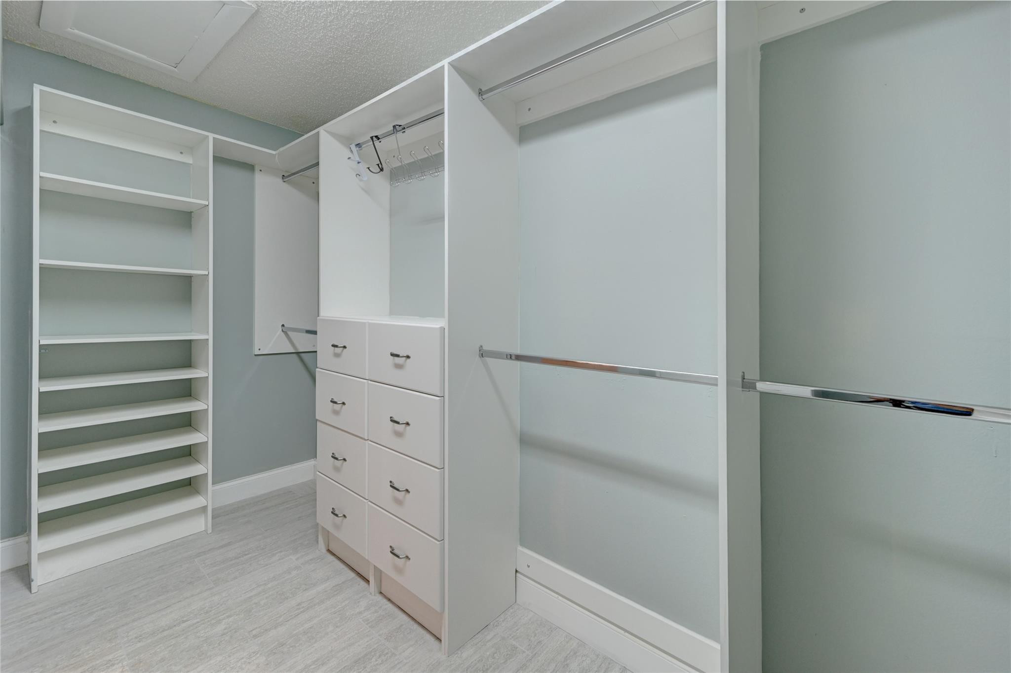 8760 AZALEA #203, Tamarac FL 33321