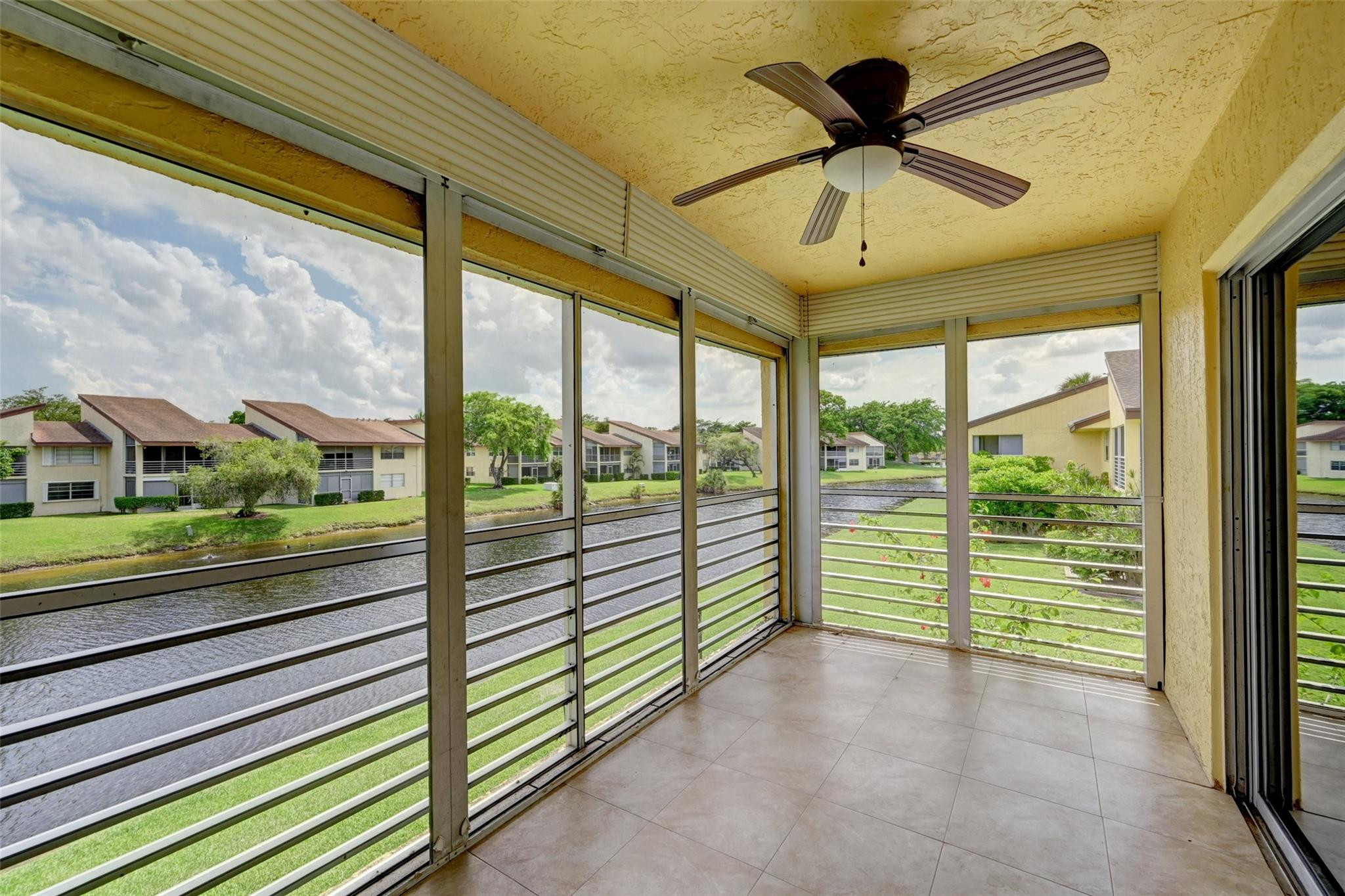 8760 AZALEA #203, Tamarac FL 33321