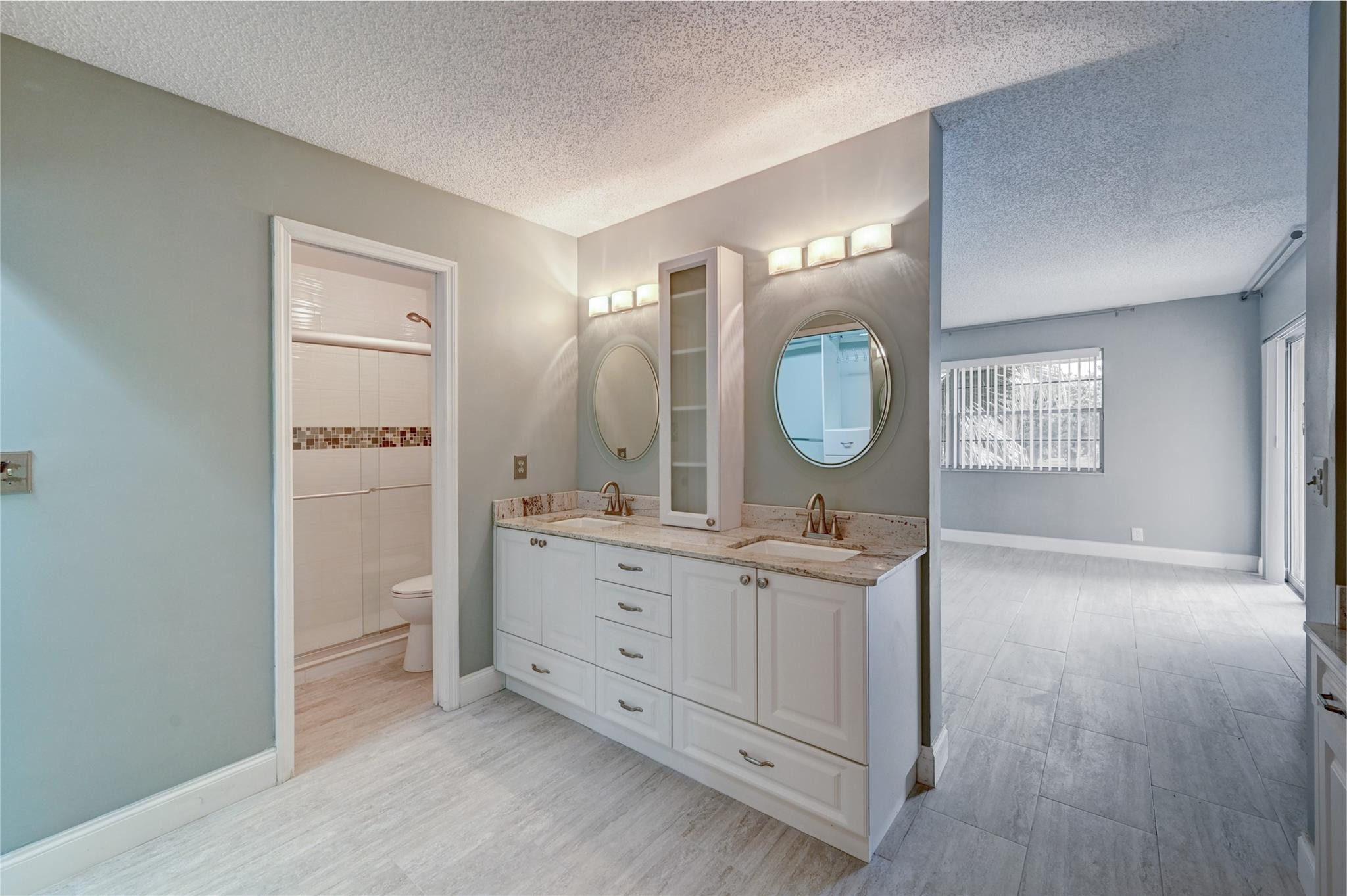 8760 AZALEA #203, Tamarac FL 33321