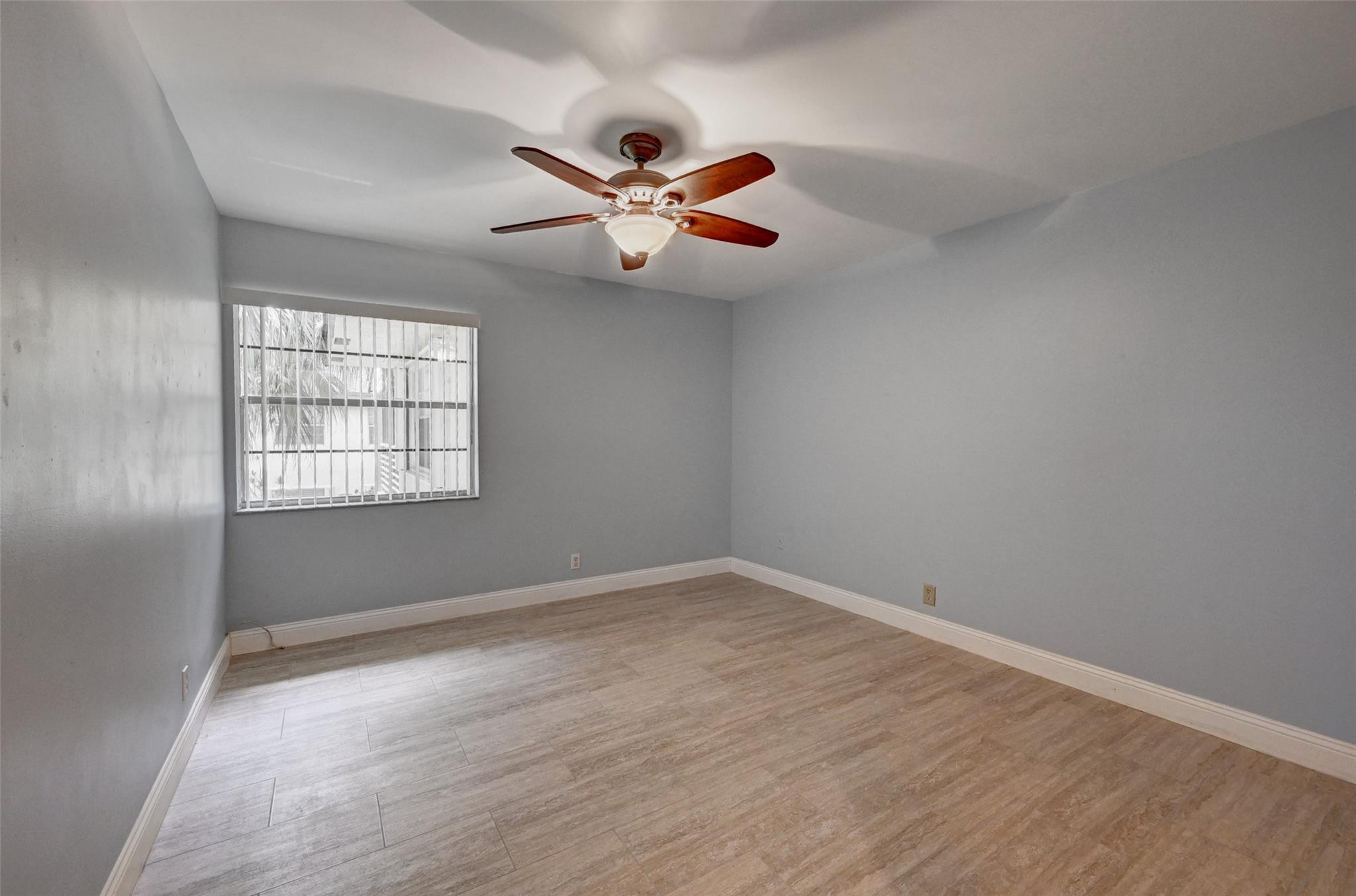 8760 AZALEA #203, Tamarac FL 33321