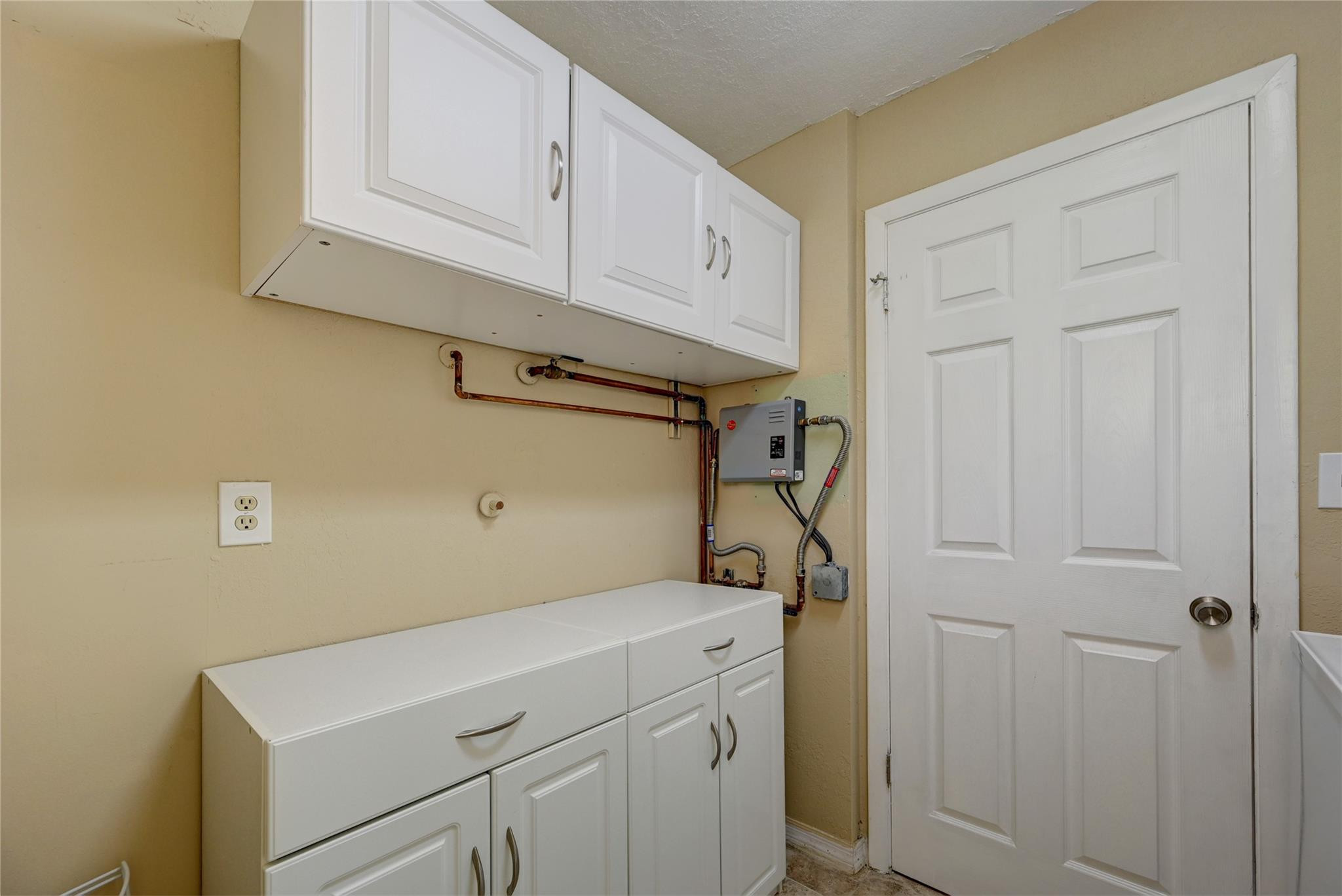 8760 AZALEA #203, Tamarac FL 33321