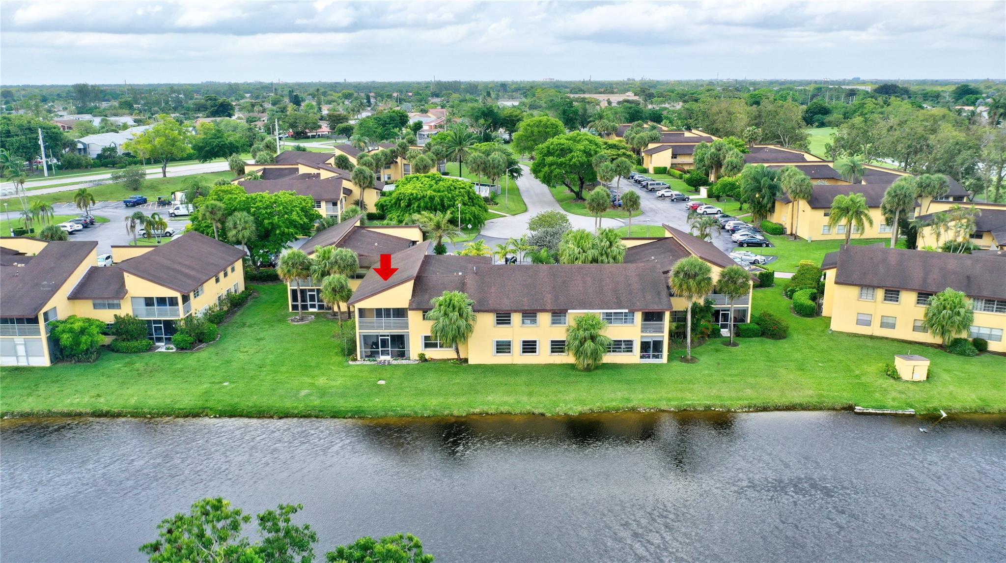 8760 AZALEA #203, Tamarac FL 33321