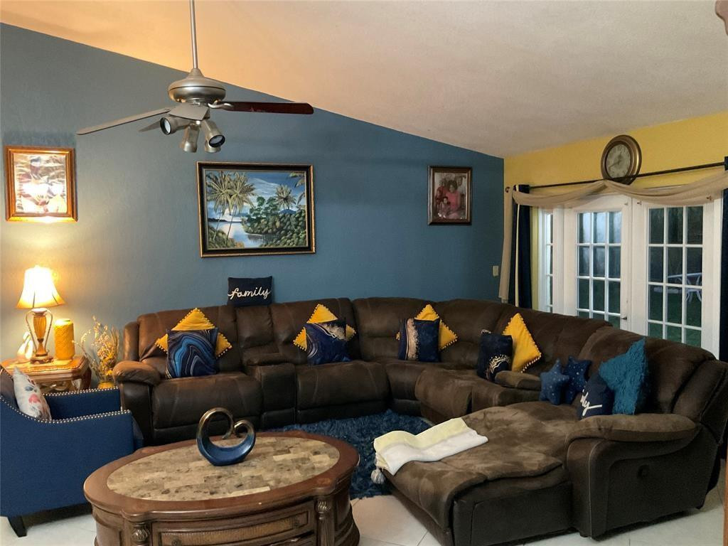 4770 NW 85TH, Lauderhill FL 33351