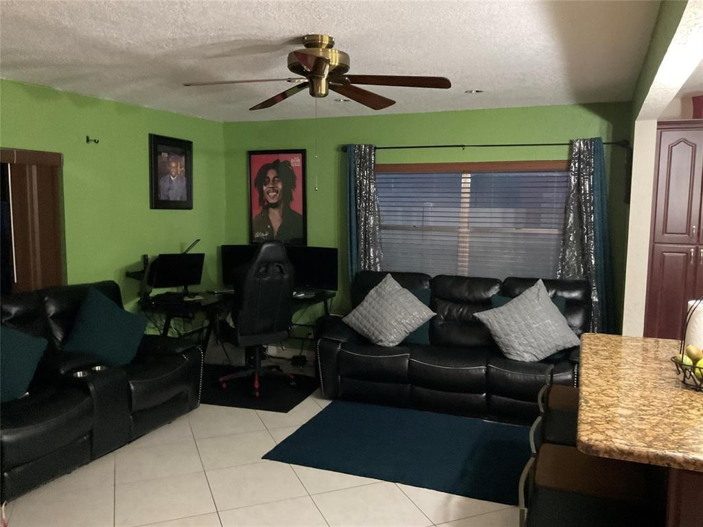 4770 NW 85TH, Lauderhill FL 33351