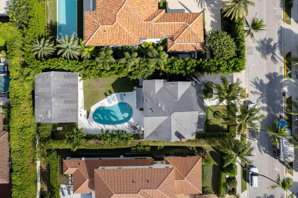 141 Australian, Palm Beach FL 33480