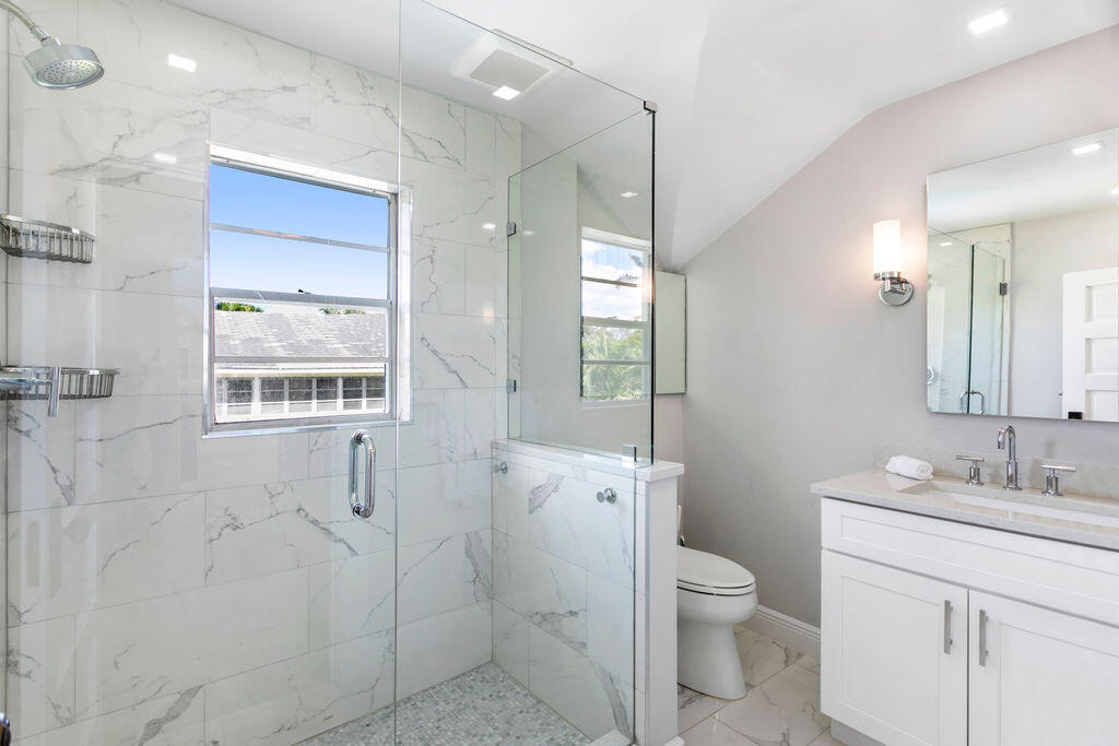141 Australian, Palm Beach FL 33480