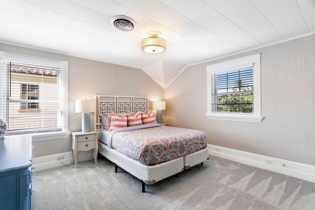 141 Australian, Palm Beach FL 33480