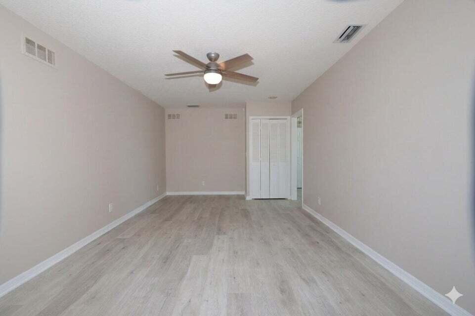 400 Seaside, Juno Beach FL 33408