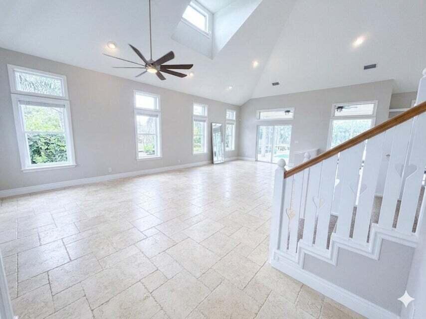 400 Seaside, Juno Beach FL 33408