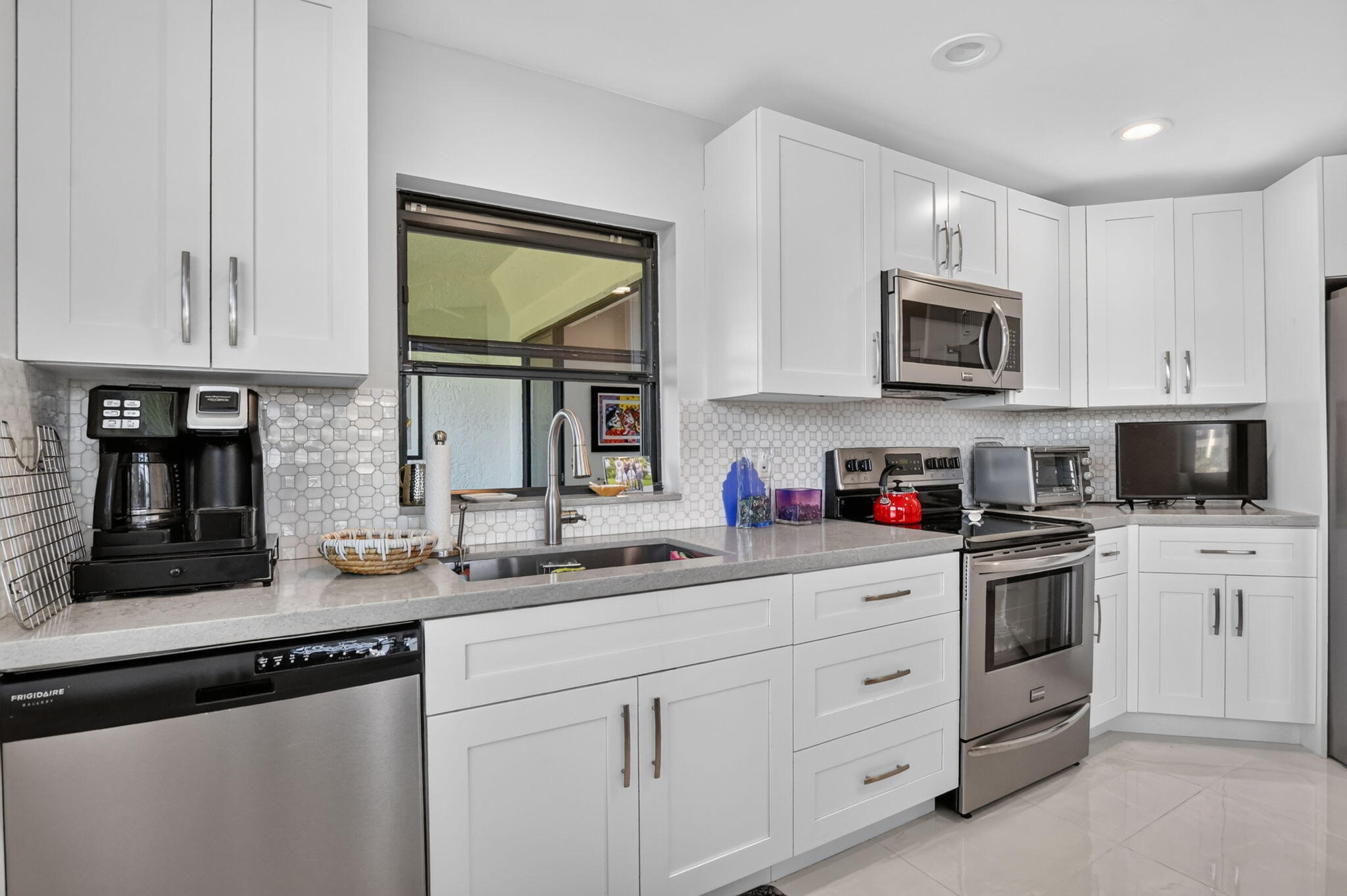 7535 La Paz #306, Boca Raton FL 33433