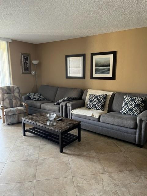 315 SE 11TH #305, Dania Beach FL 33004