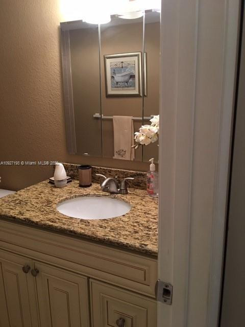 315 SE 11TH #305, Dania Beach FL 33004