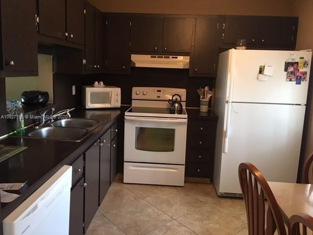 315 SE 11TH #305, Dania Beach FL 33004