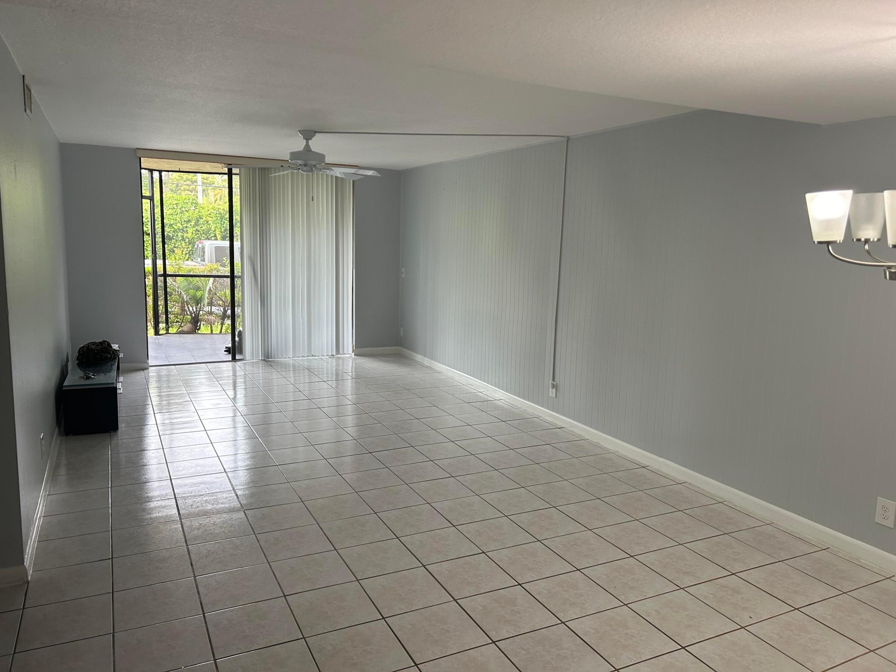 890 N Federal #102, Lantana FL 33462