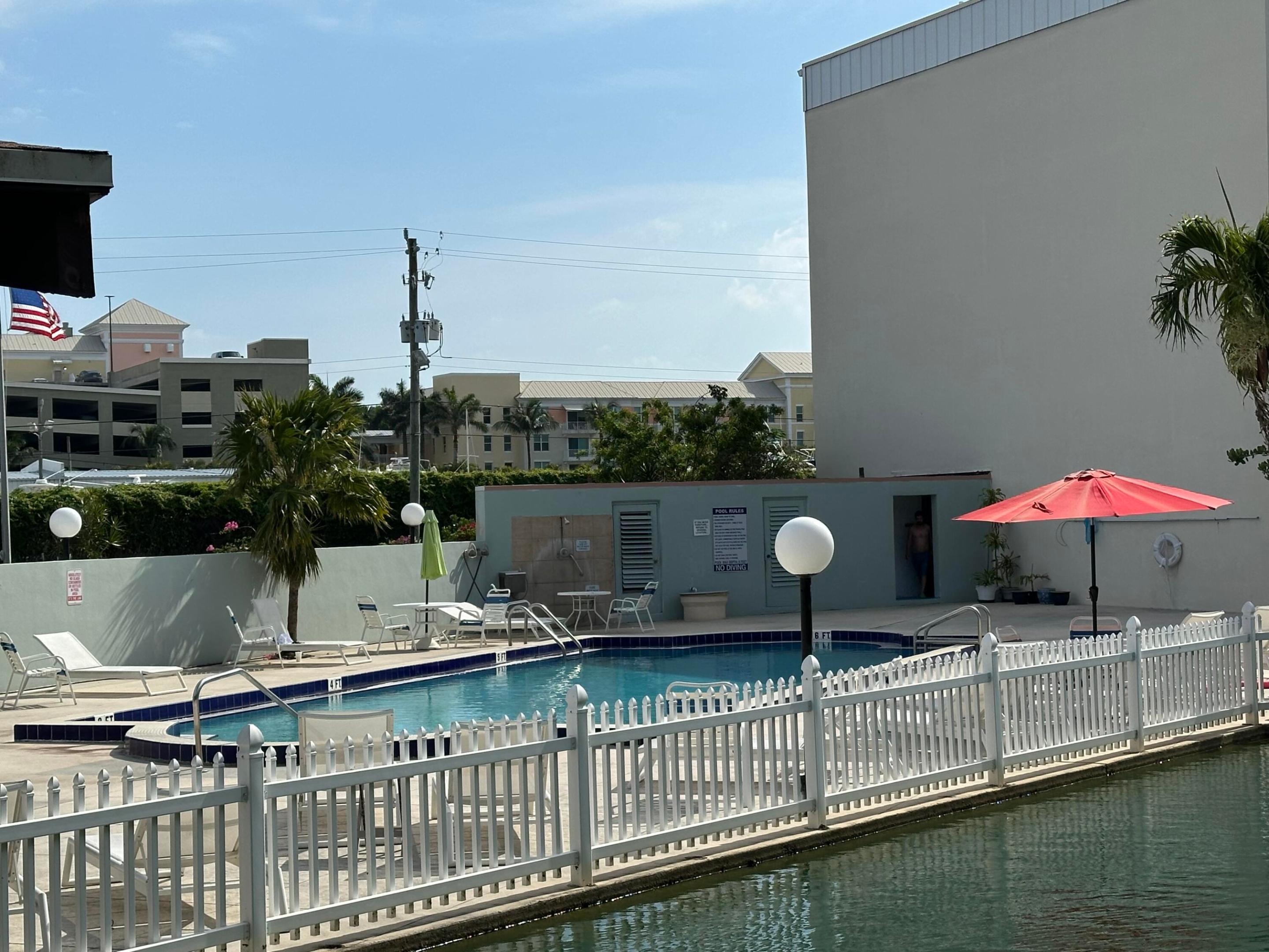 890 N Federal #102, Lantana FL 33462