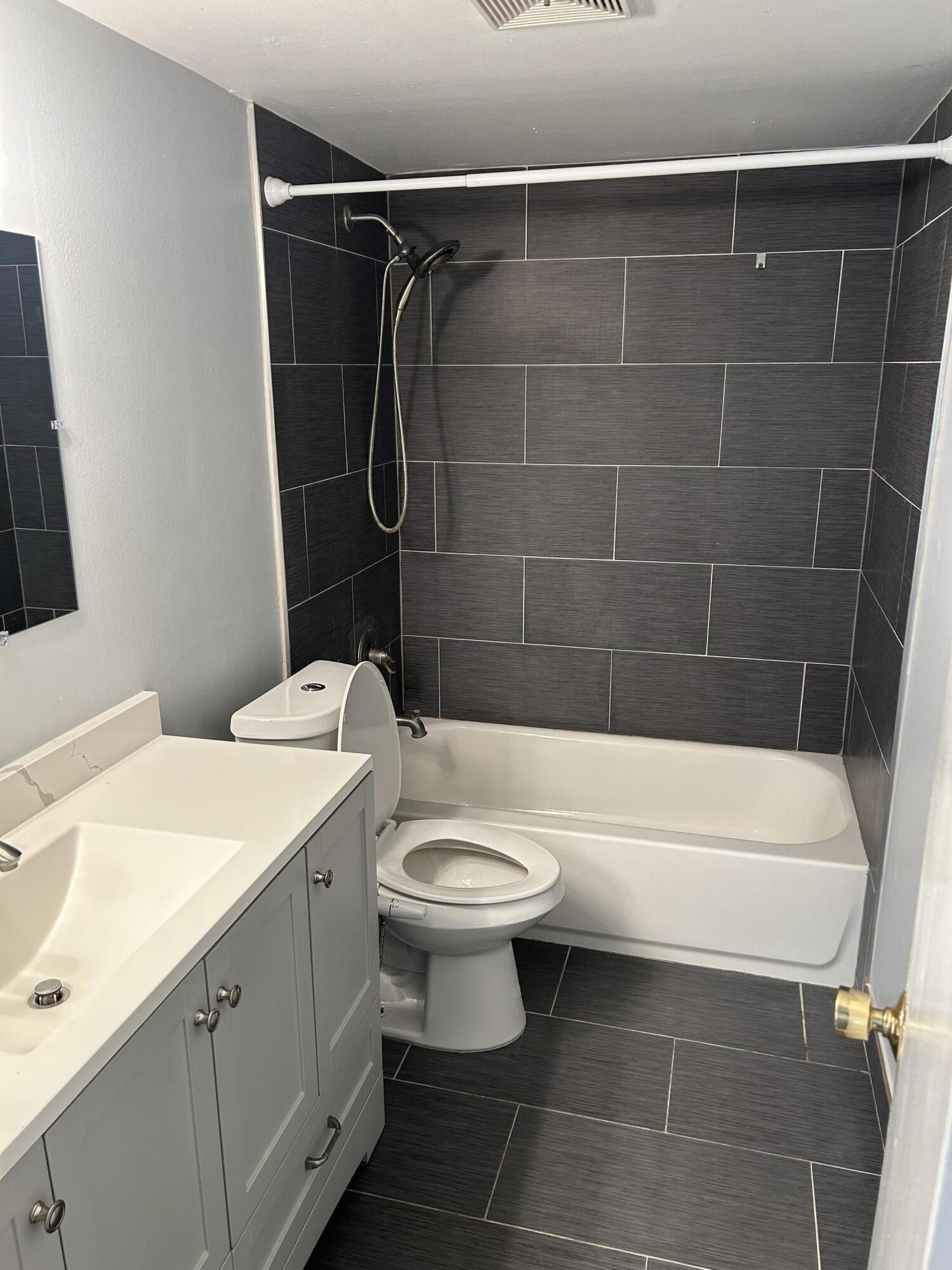 890 N Federal #102, Lantana FL 33462