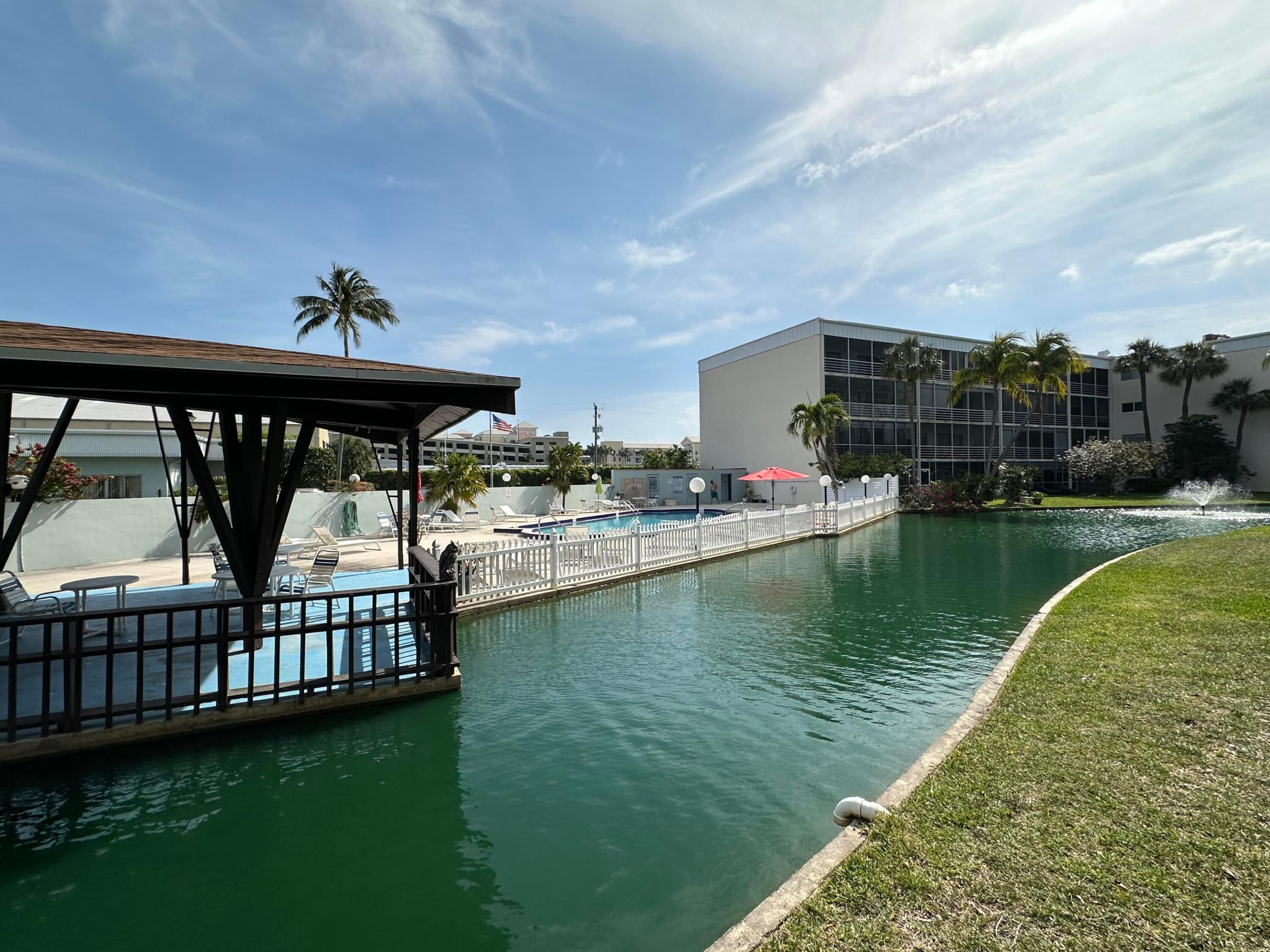 890 N Federal #102, Lantana FL 33462